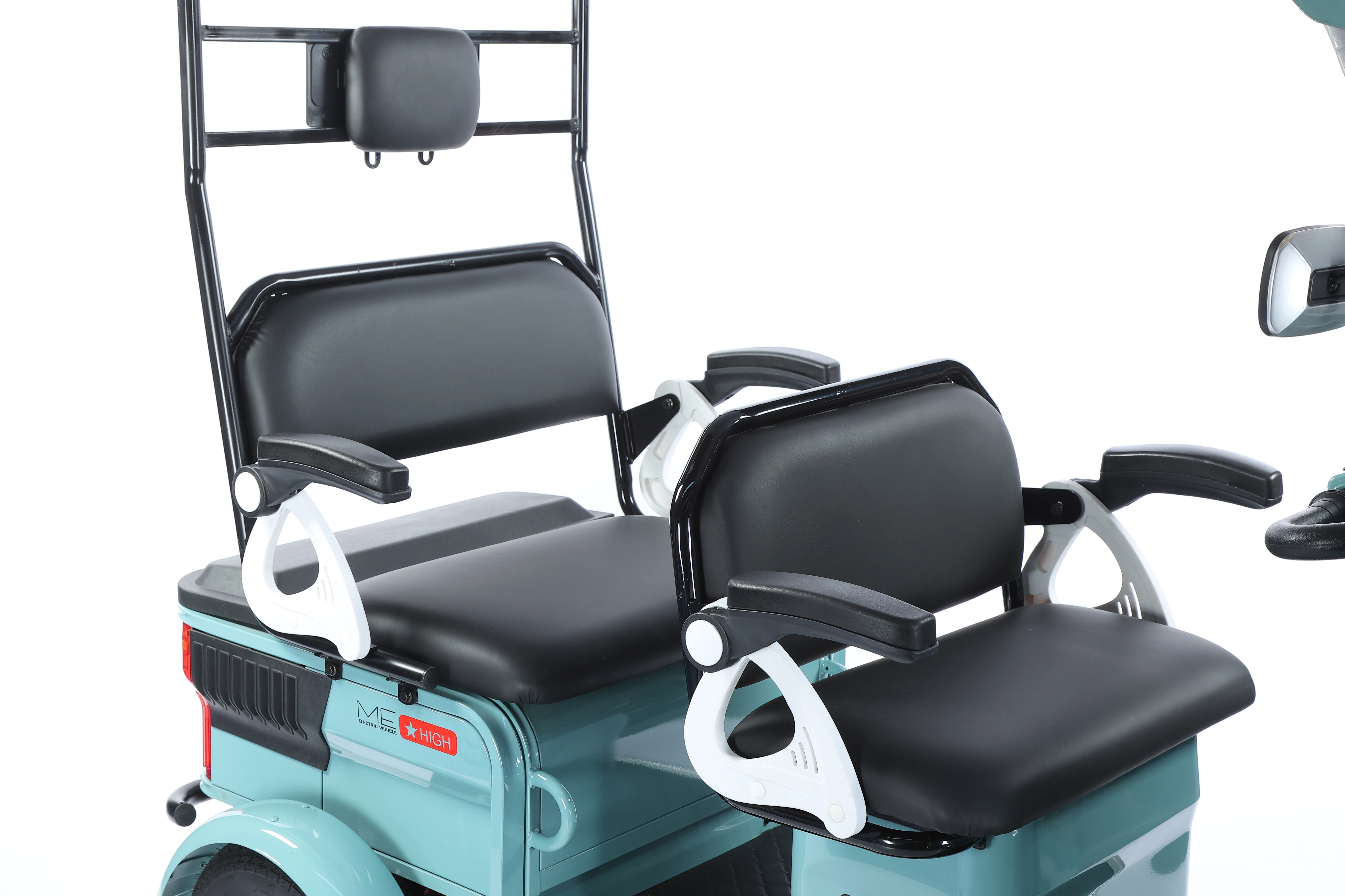 Newly Designed 4-Seater Wheel Brake Independent Suspension Golf Cart — image 3