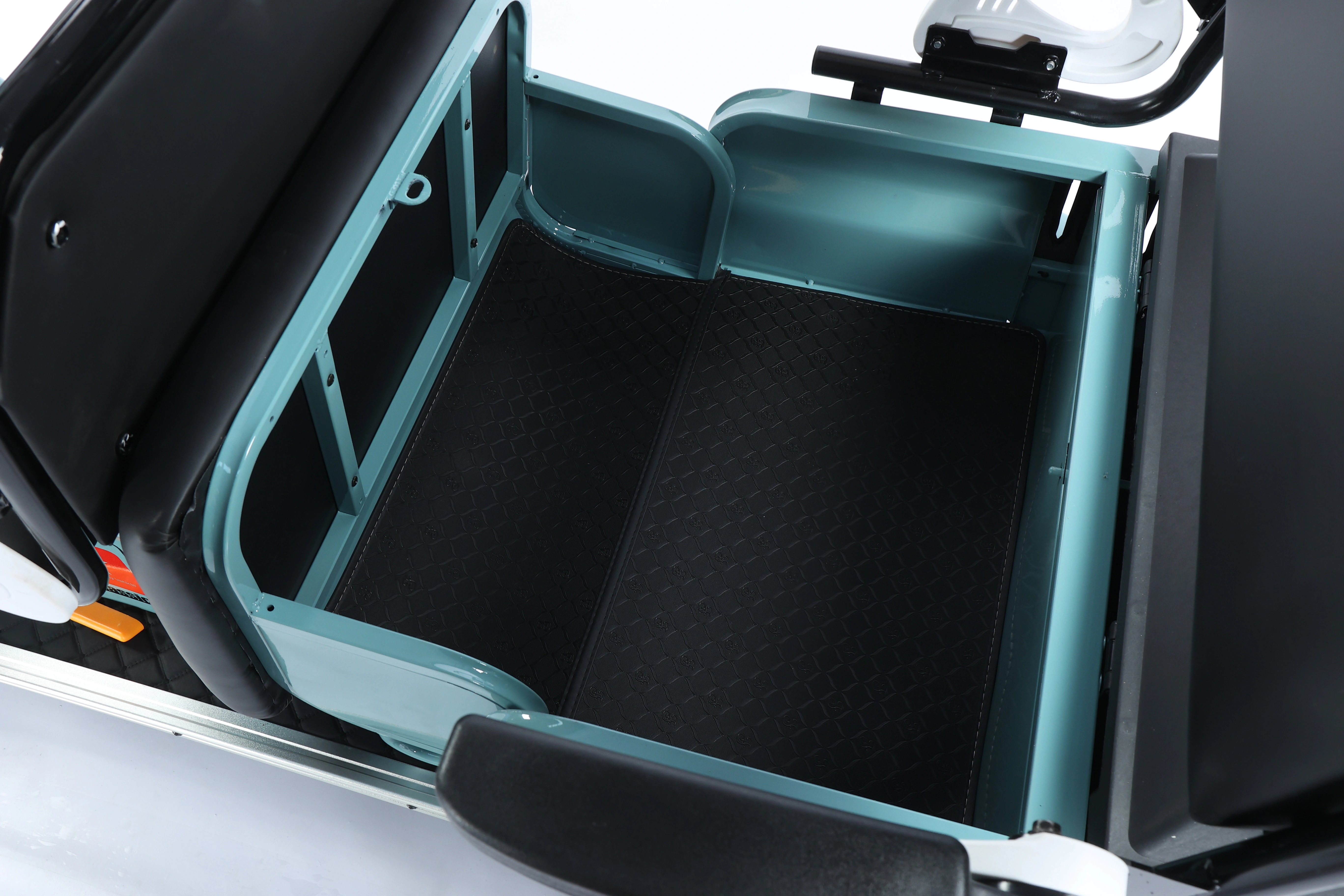 Newly Designed 4-Seater Wheel Brake Independent Suspension Golf Cart — image 4