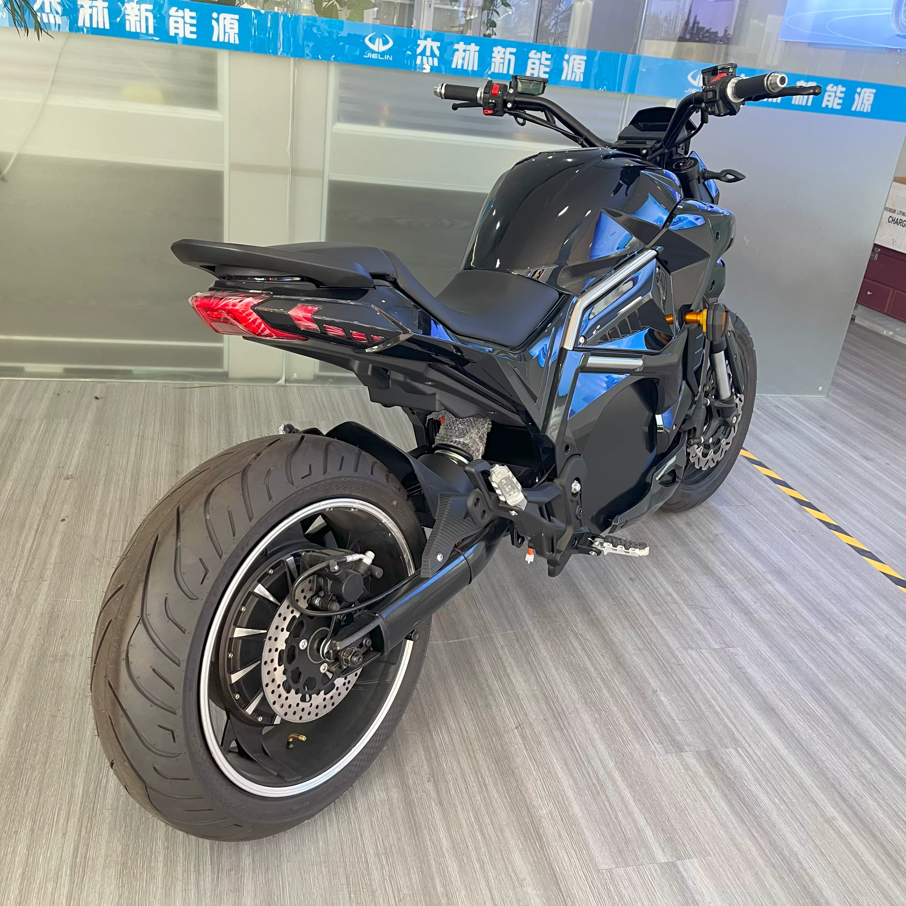 72V High Speed Sports Electric Dirtbike Scooter — image 2