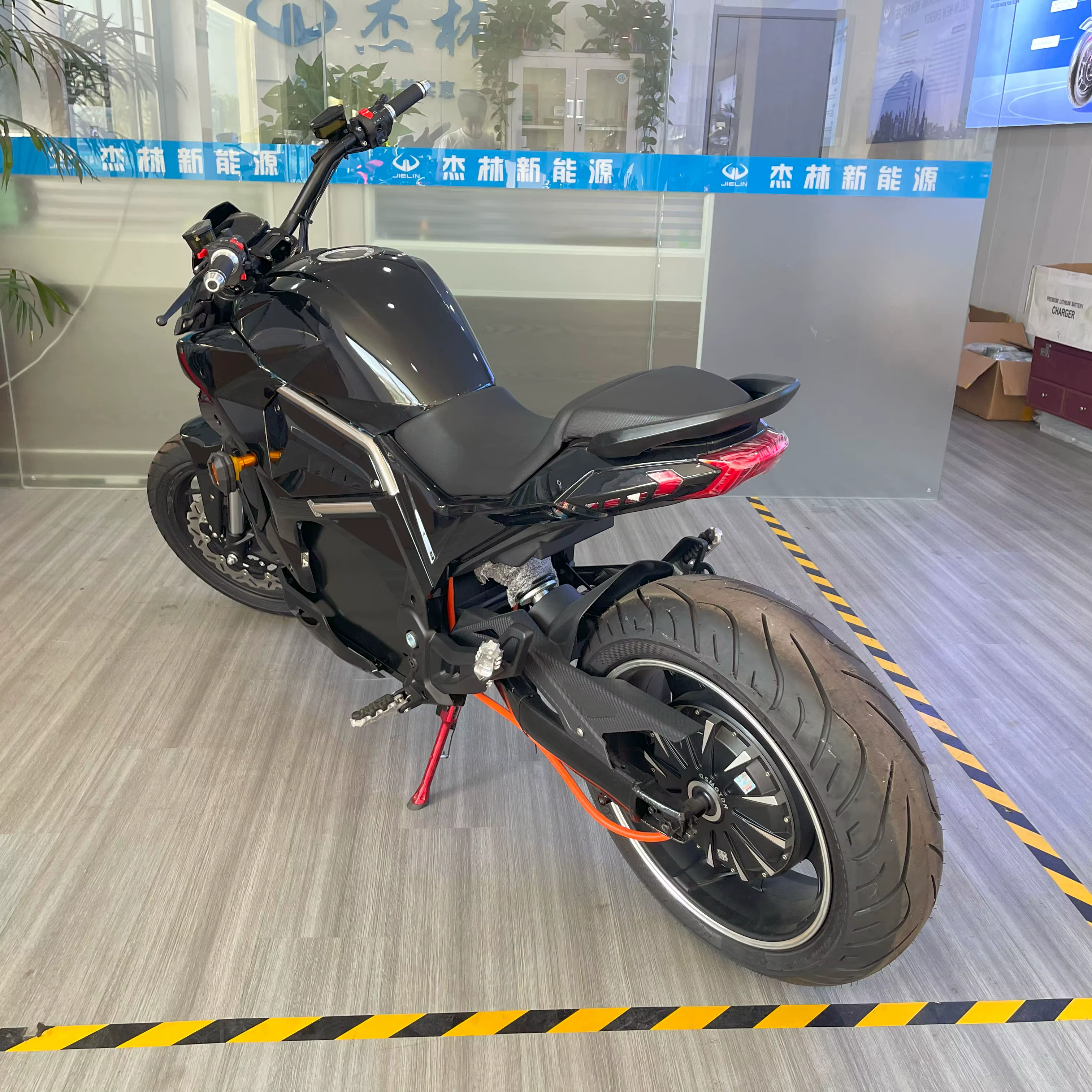 72V High Speed Sports Electric Dirtbike Scooter — image 3