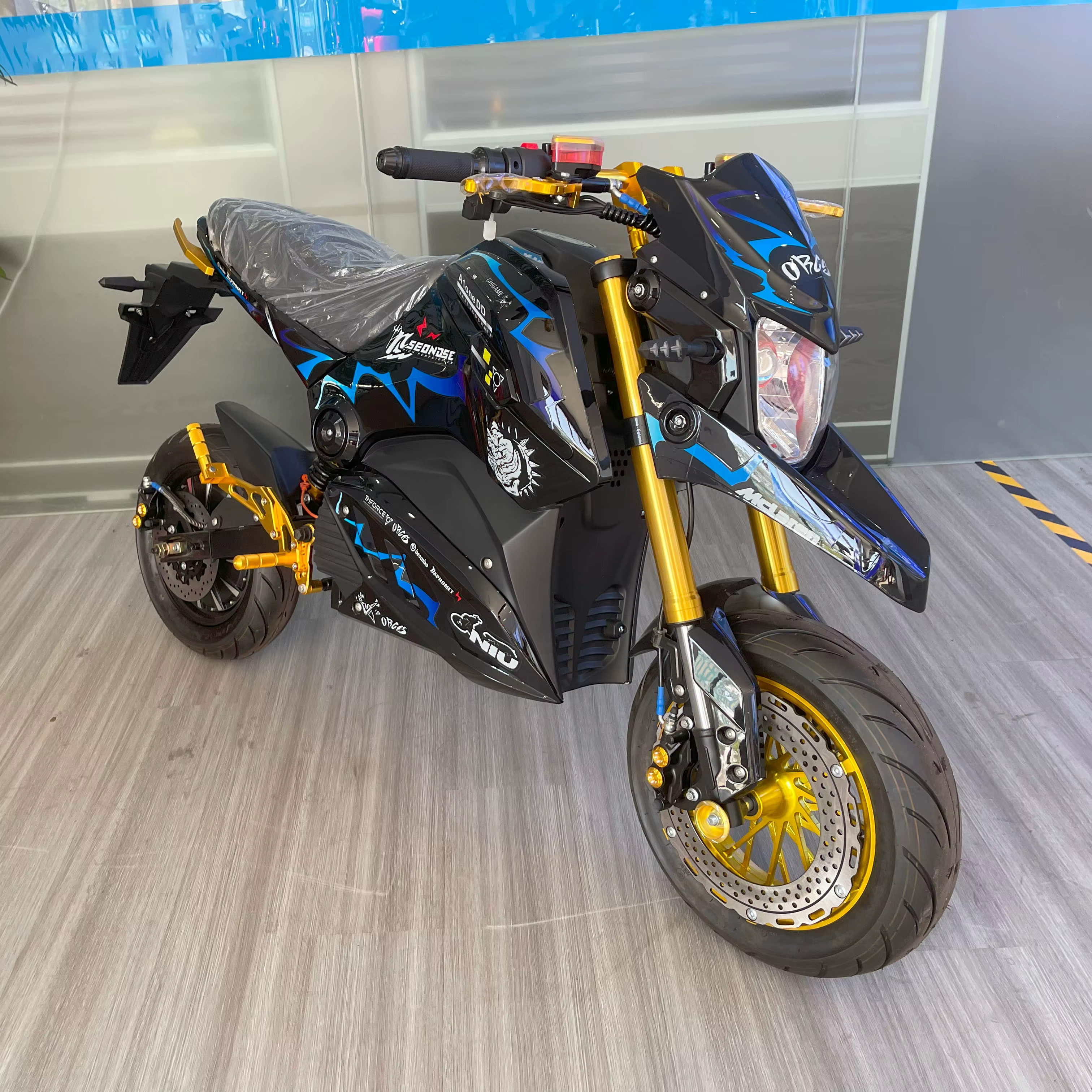 High-Speed 72V Adult Sports Electric Road Scooter — image 3