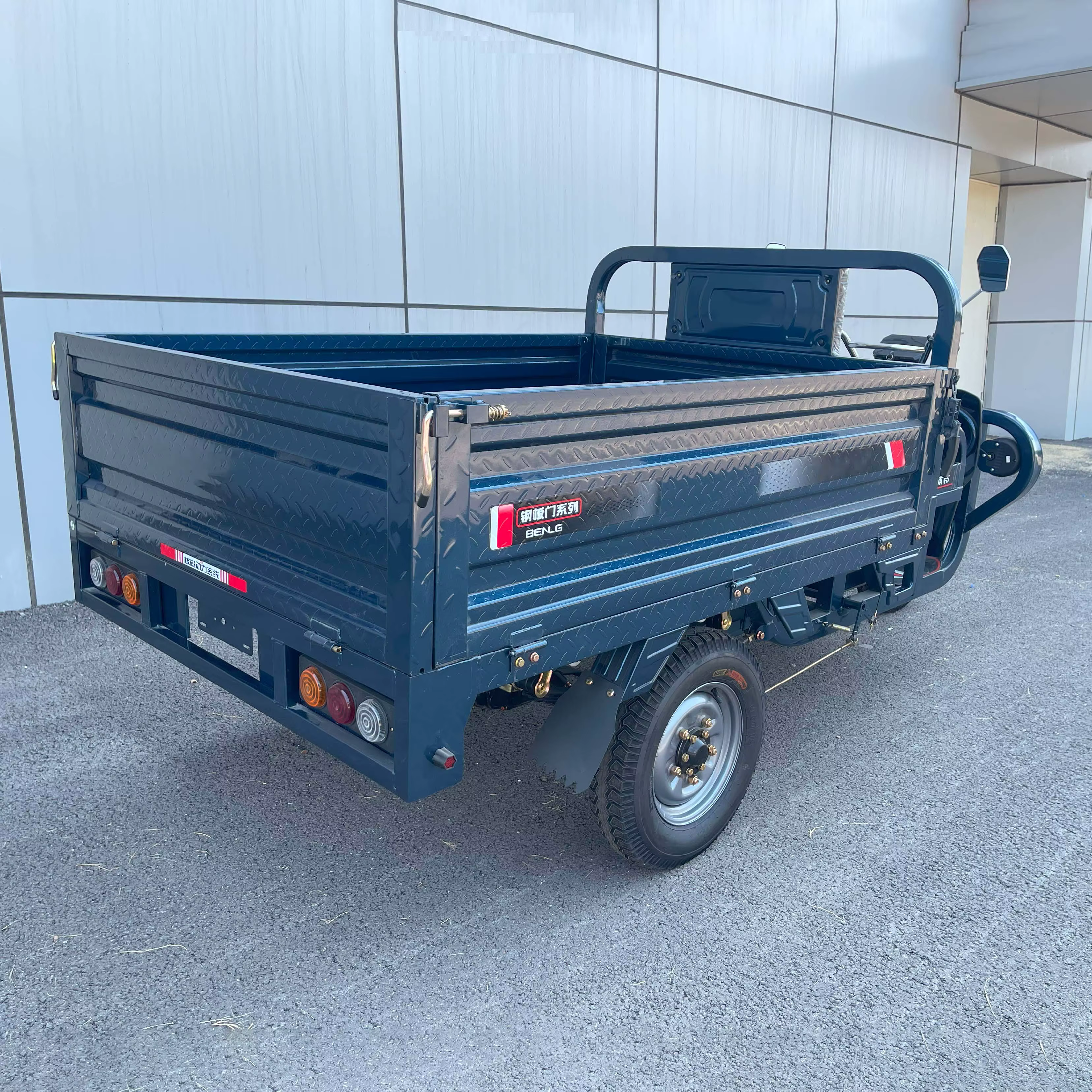 60V 30AH 45AH 52AH 1200W Three-Wheel Electric Cargo Tricycle — image 3