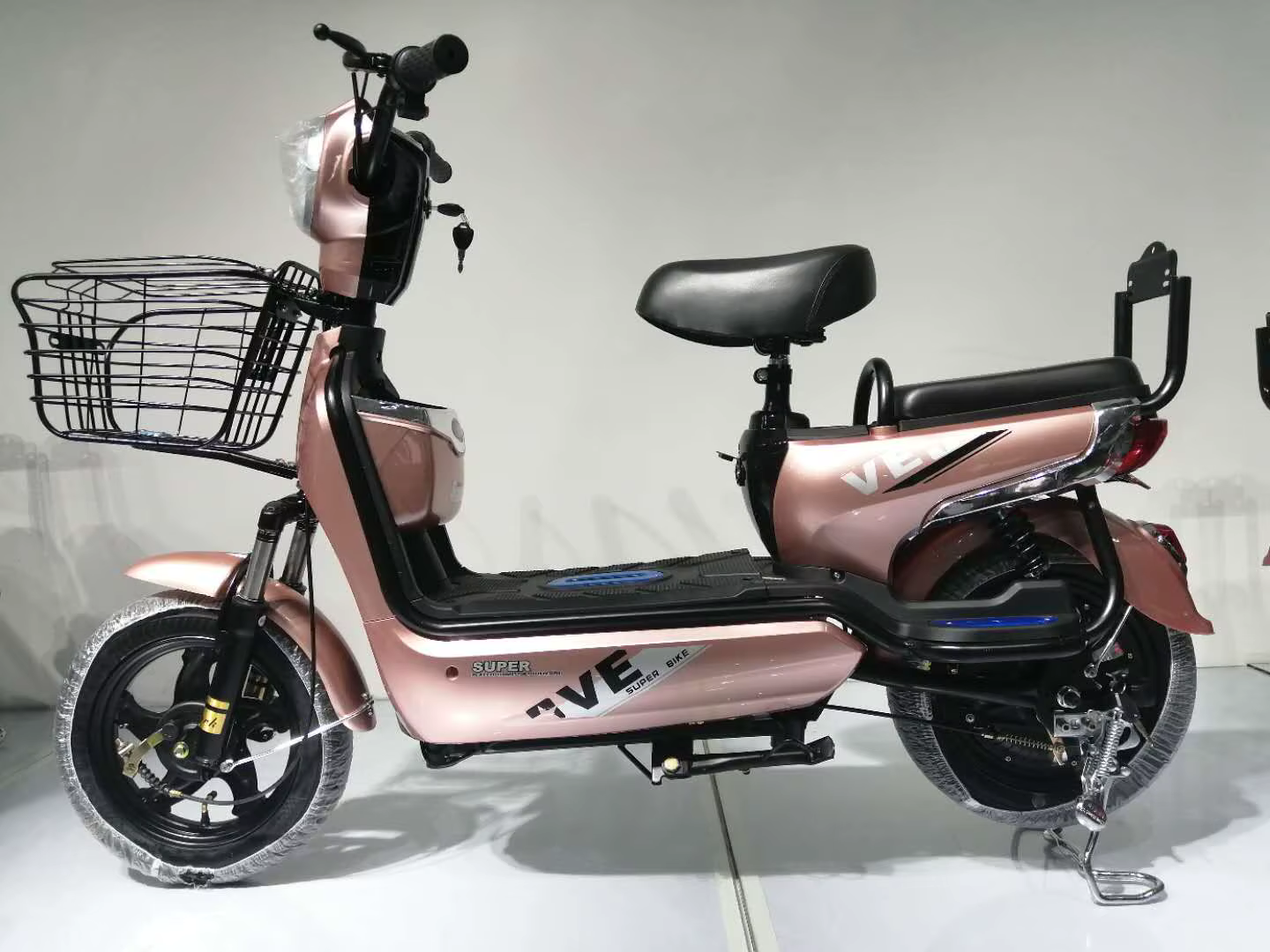 12ah Fashionable City Electric Bicycle — image 3