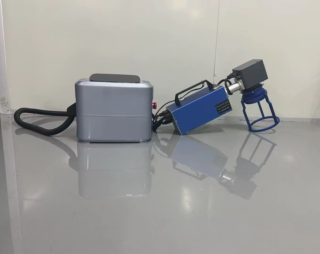 Portable Handheld UV Laser Engraver Air Cooling High Precision Marking Machine — image 2