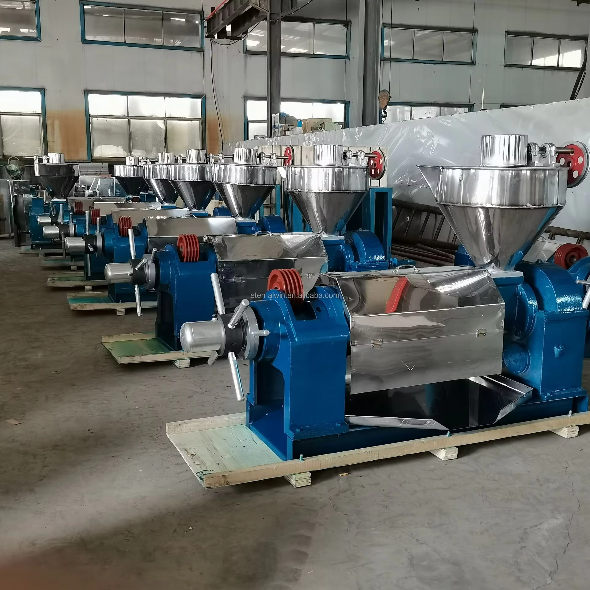 CE Promotion Virgin Coconut Oil Food Grade Cold Press Oil Expeller Machine — image 3