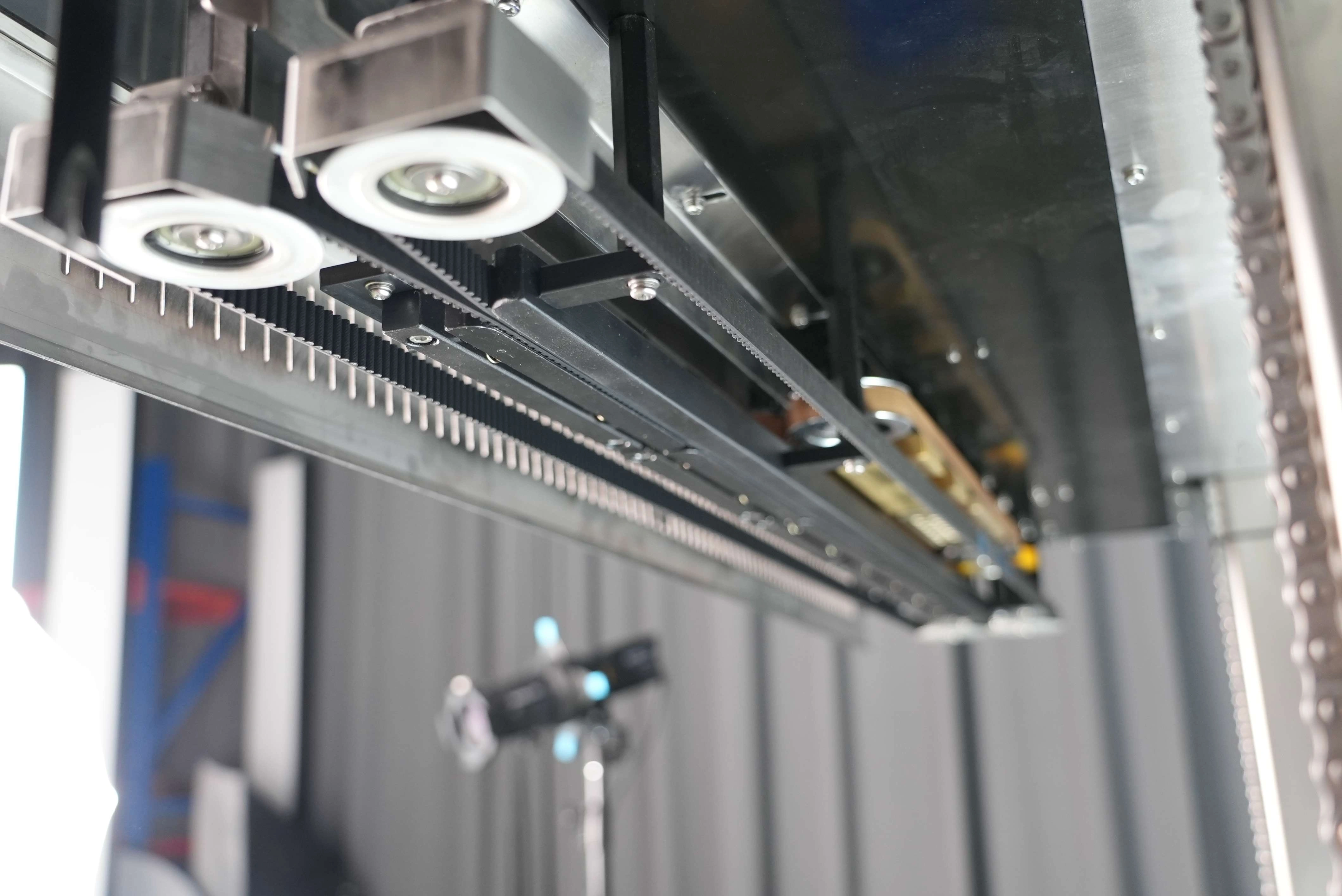 FRP-1120LH HUALIAN Integrated Suction and Inflation Continuous Vertical Band Sealer with Ink-jet Printer — image 5