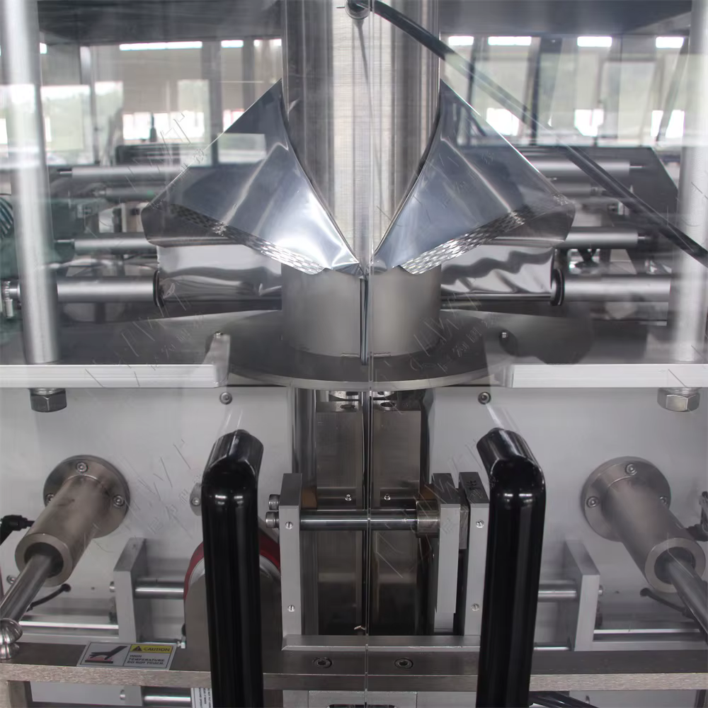 Leadworld Automatic Back Seal Bag Packing Machine — image 3