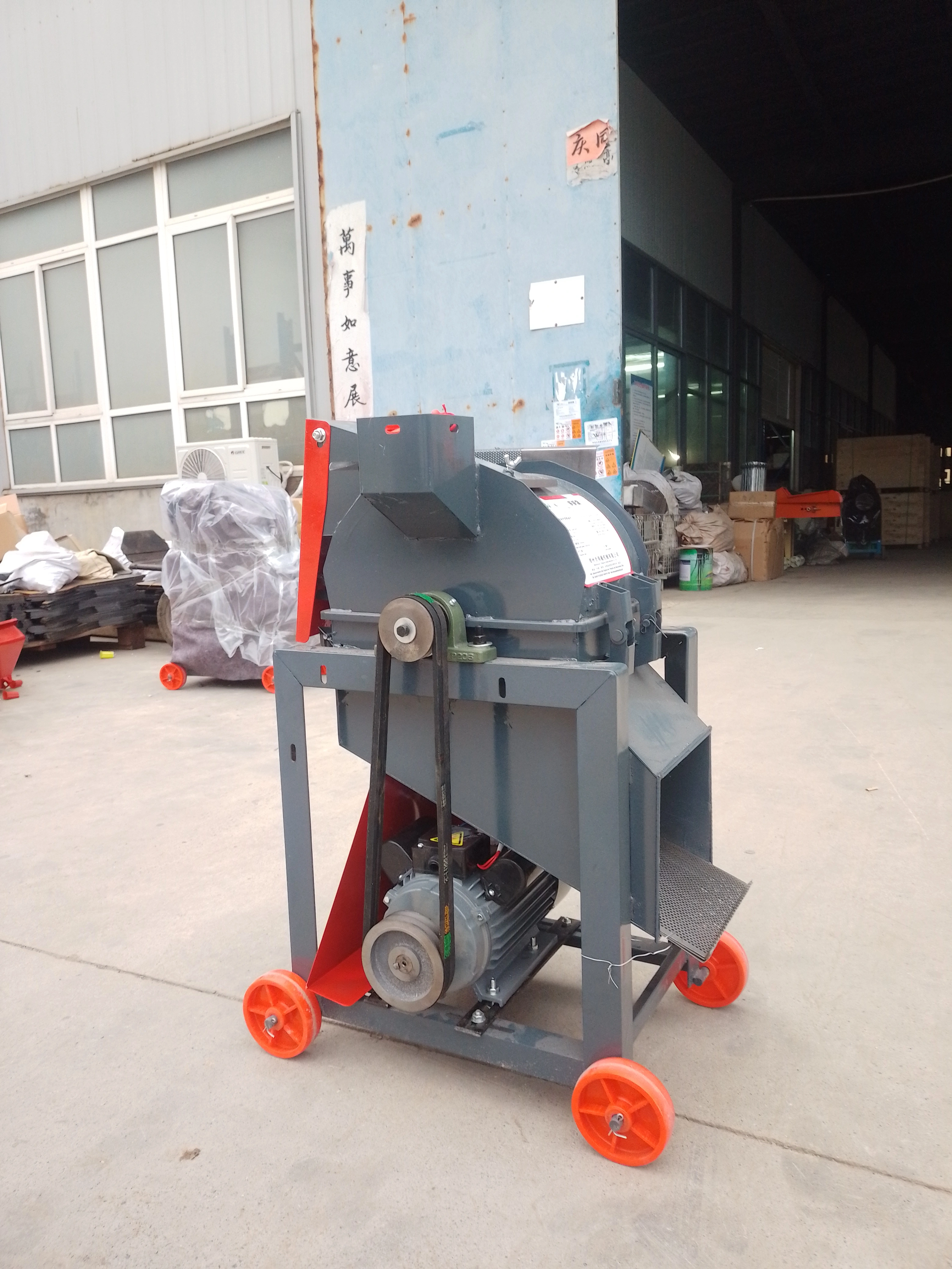 780-24 Ultra Fine Grass Crusher Supper Grinding Grass And Grain Multifunction Machine — image 3