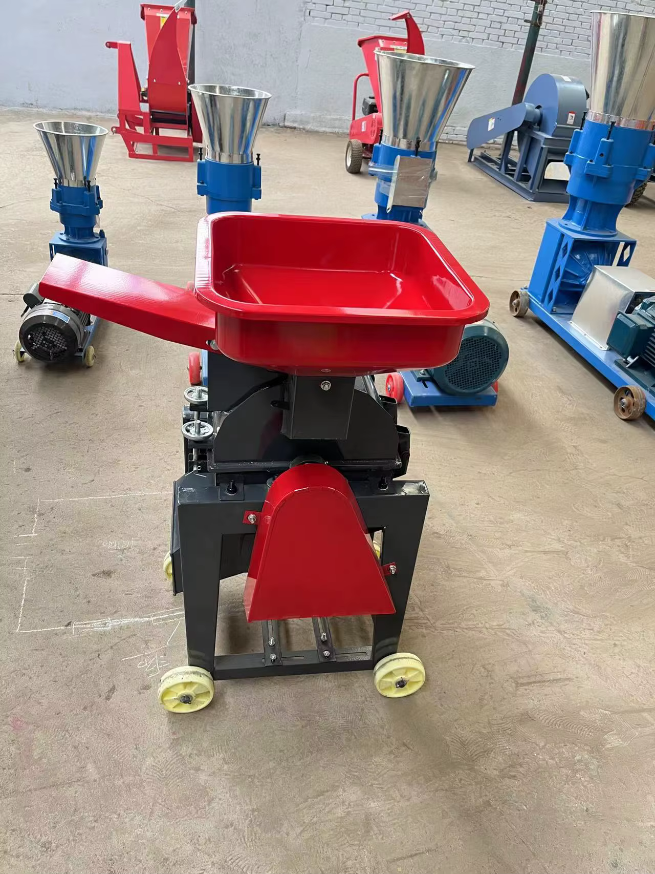 780-24 Ultra Fine Grass Crusher Supper Grinding Grass And Grain Multifunction Machine — image 6