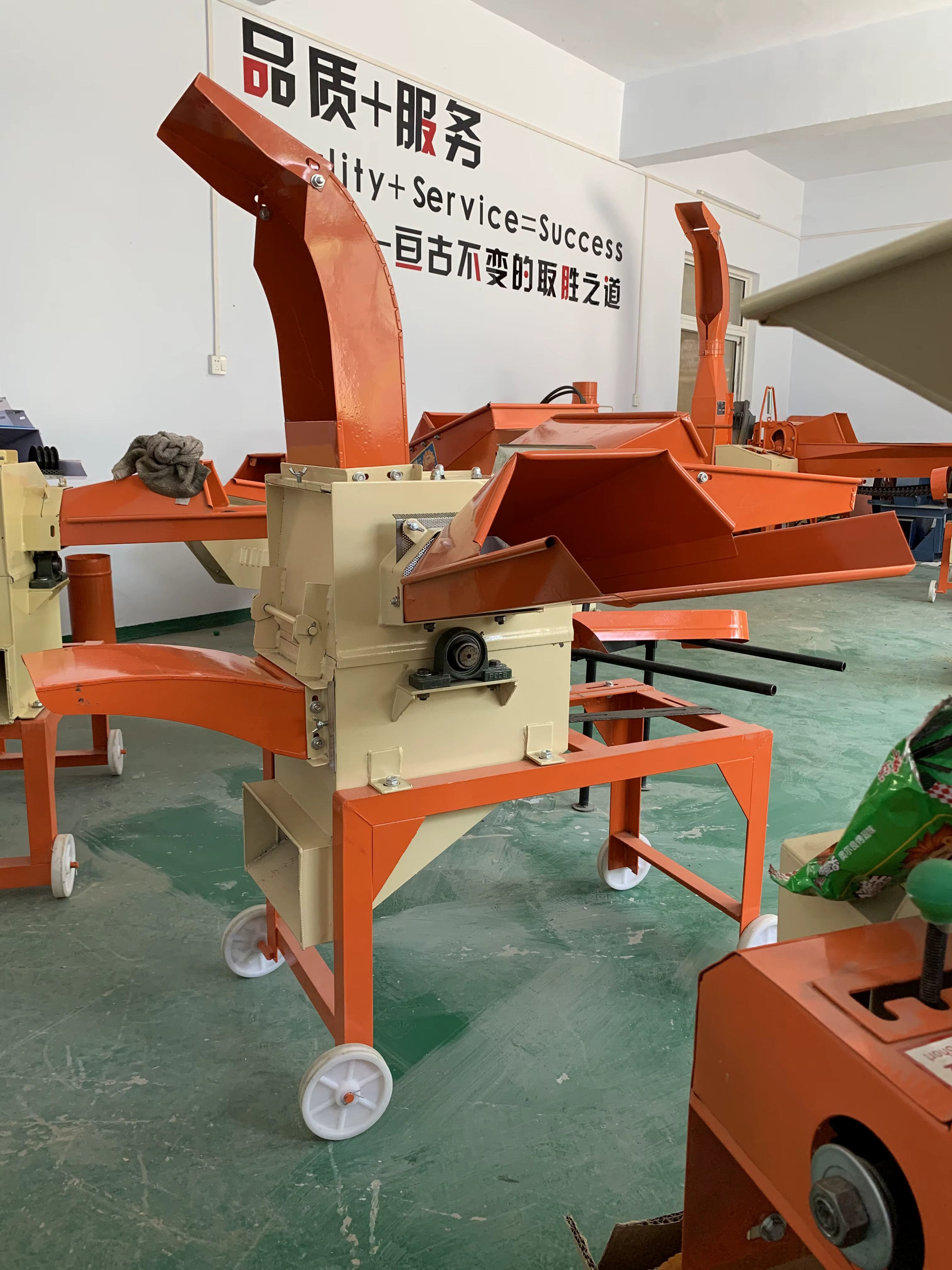 9ZF-400-20 Crop Stalk Cutter and Grinder for Animal Feed — image 3