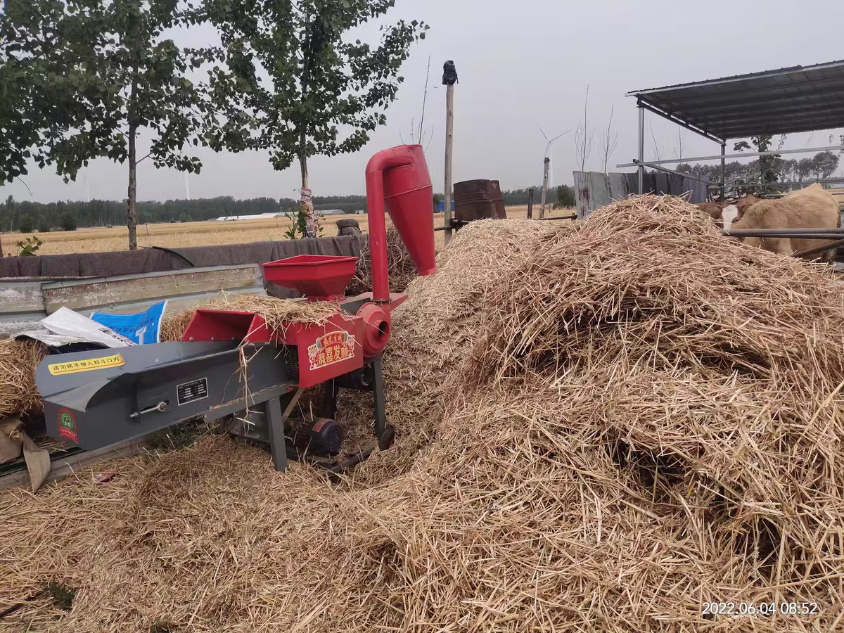 Cattle Farm Animal Feed Forage Chaff Cutter Chopper Grass Tub Grinder Straw Bale Grinding Processors — image 4