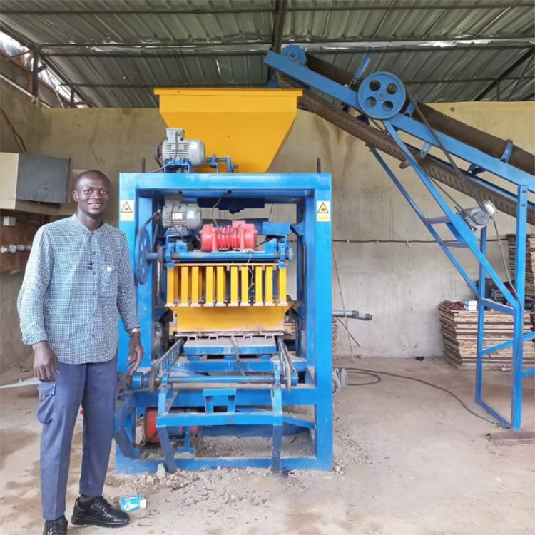 Customizable Size Color Mold QT4-26 Cement Brick Paver Hollow Brick Making Machine Concrete Block Machine Automatic — image 6