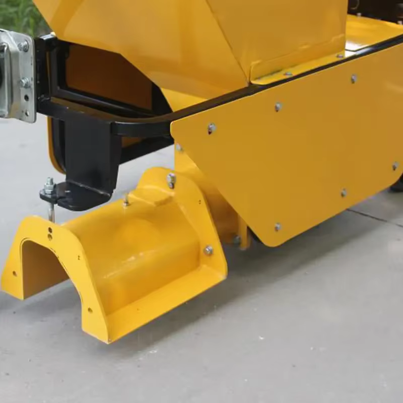 Concrete Curb Making Machine — image 4
