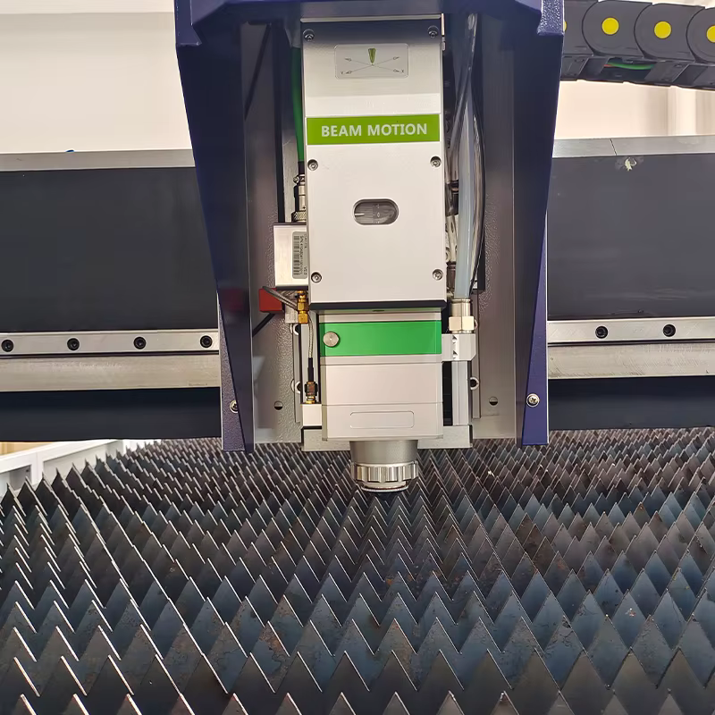 3015 CNC High Power Laser Cutting Machine with Full Cover — image 4