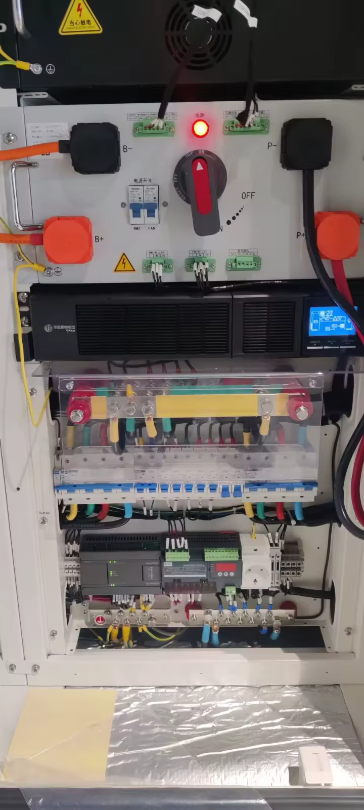 IP54 Battery Storage Hybrid Grid Energy Storage Cabinet — image 6