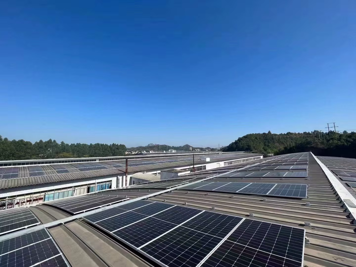 Home Use 8kwh Complete Hybrid Solar System Kit — image 5