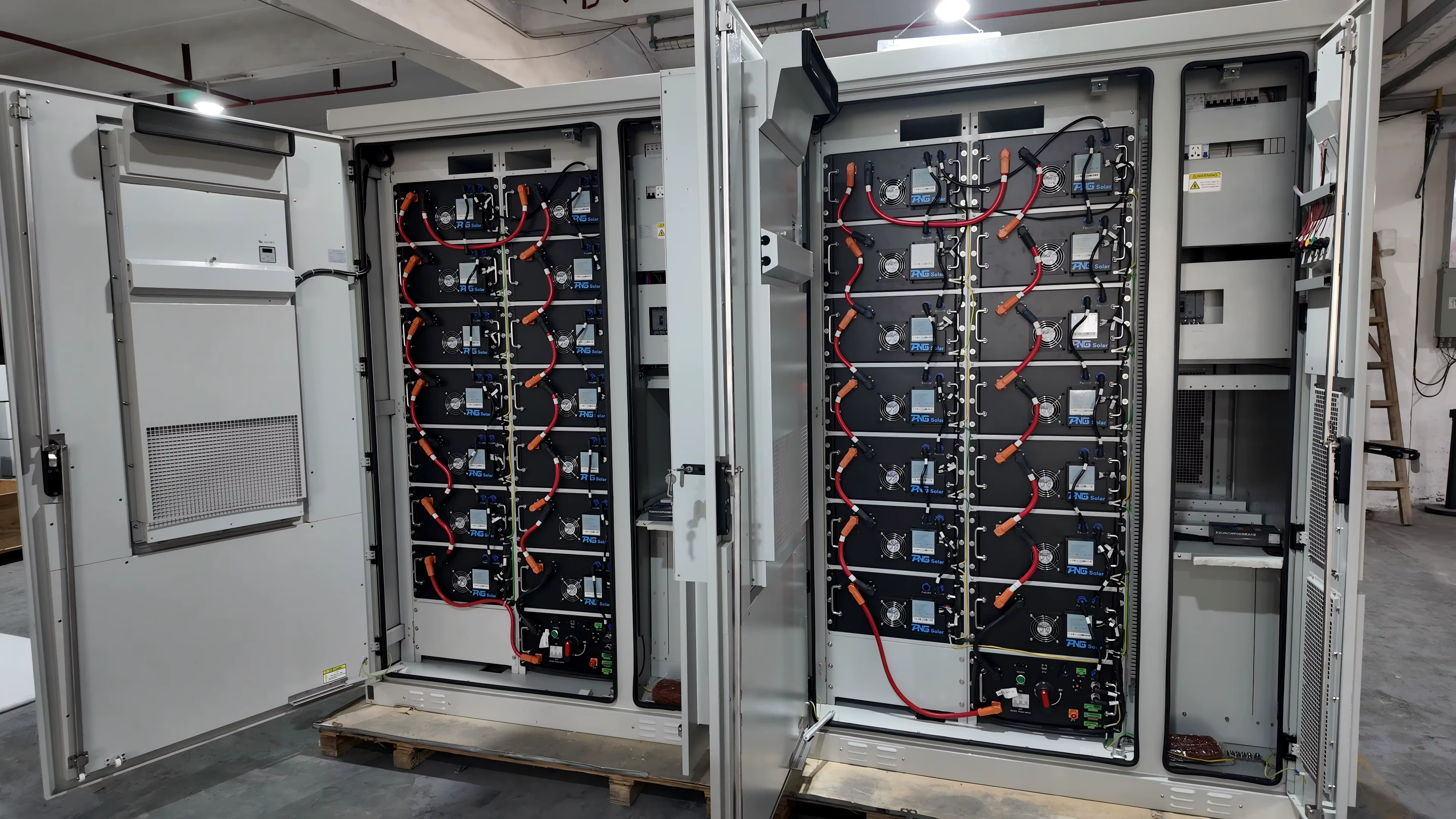 All-in-One ESS Cabinet 50KW Hybrid Solar Inverter & 100KWH Lithium Battery — image 5