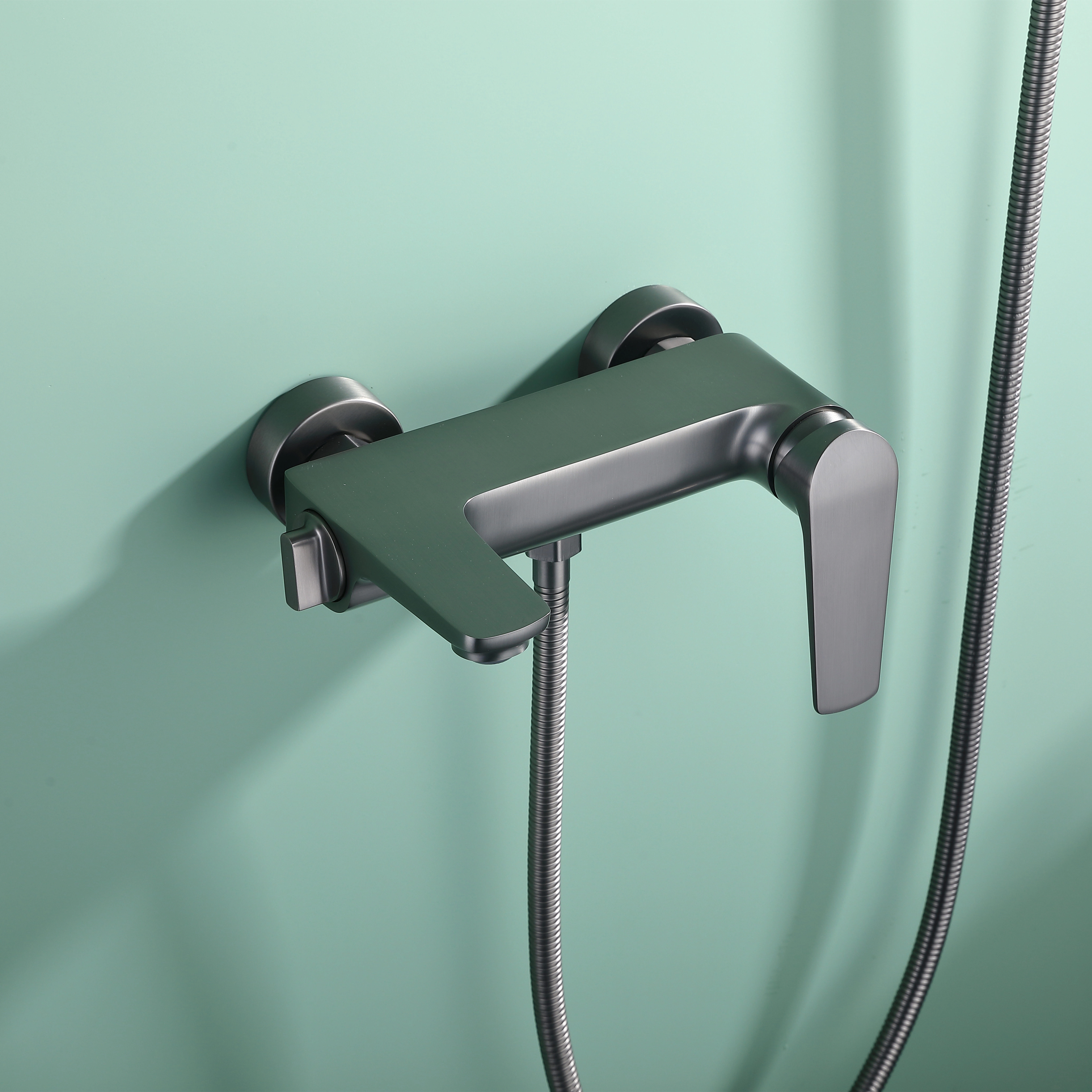 Simple Design Concealed Single Handle Faucet — image 3