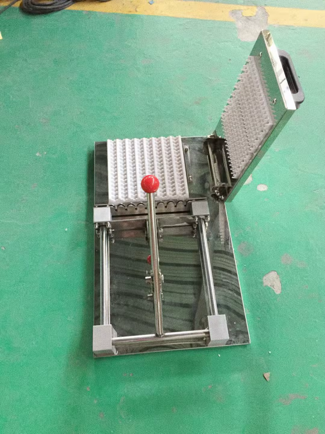 HPM 1 Manual BBQ Kebab Machine — image 5