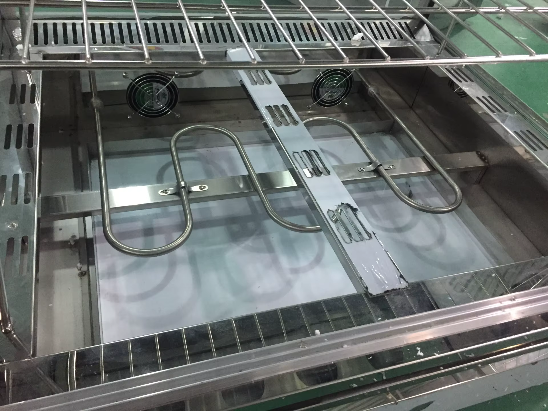 Curved Glass Pastry Warmer Fast Food — image 6