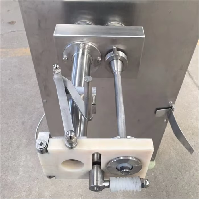 Pneumatic Sausage Stuffer Filler With Knotting — image 3