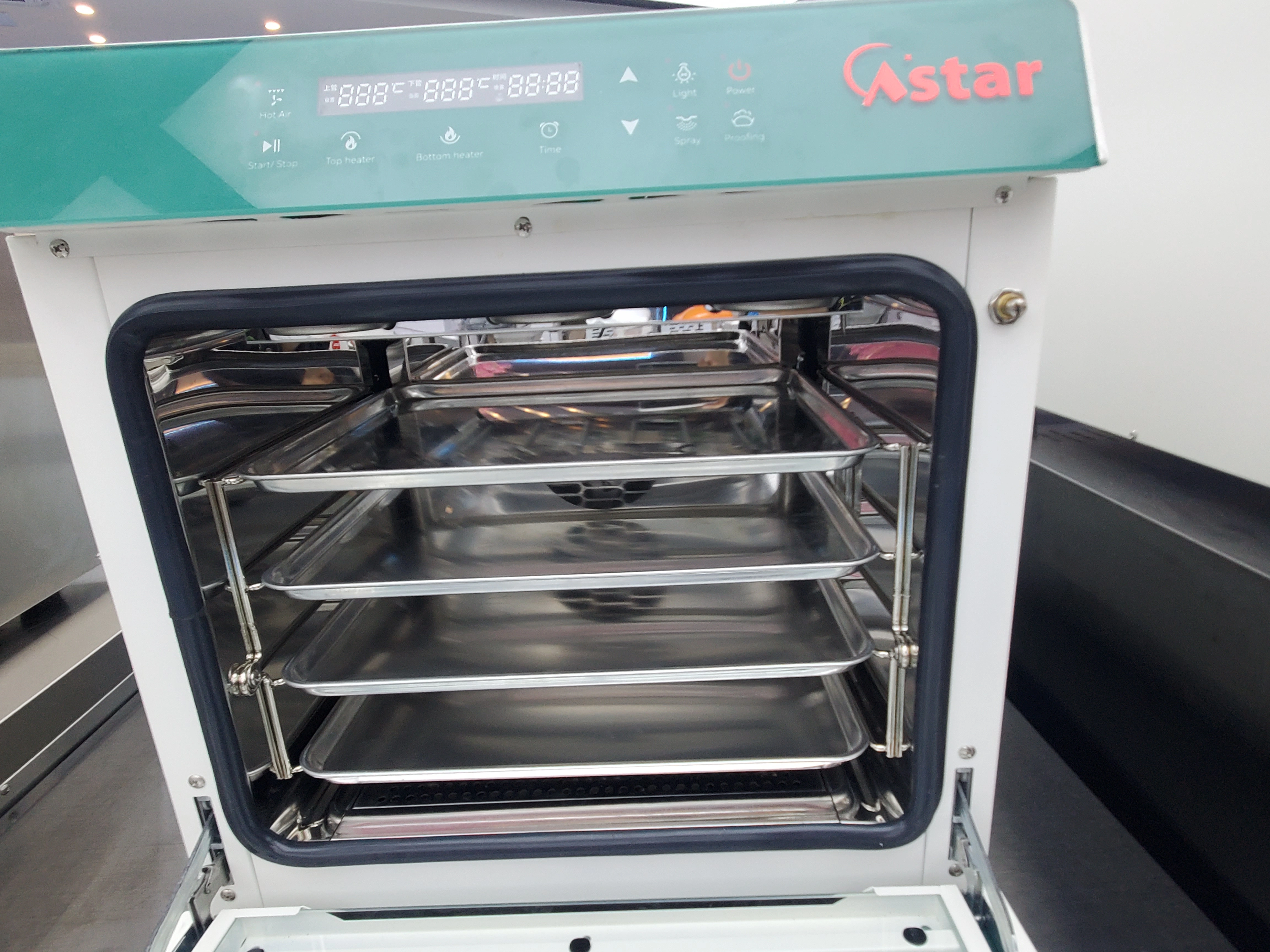 2025 Astar Convection Oven 4 Trays — image 4