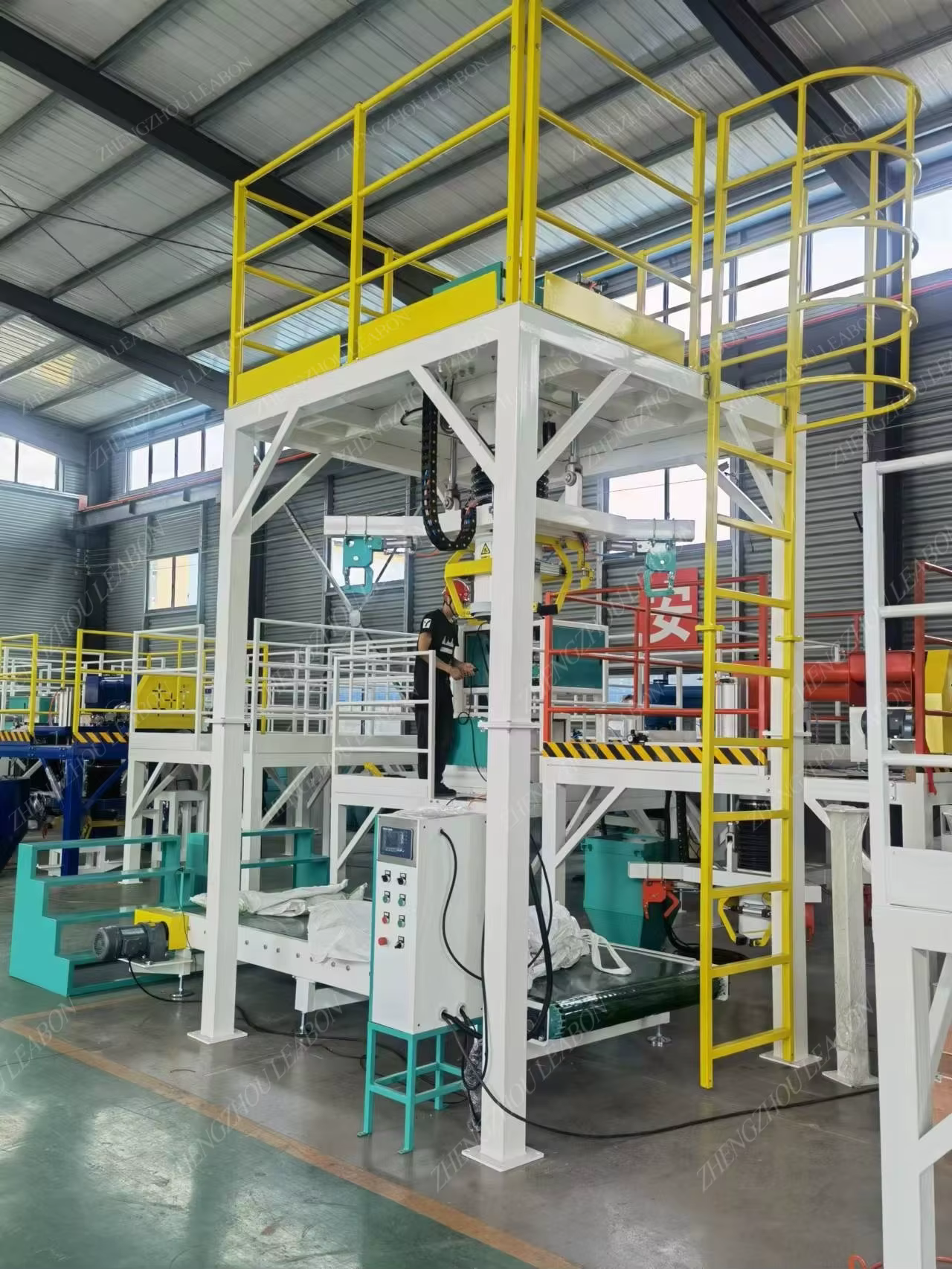 Industrial Grain Bagging Machine Pellet Packing — image 3
