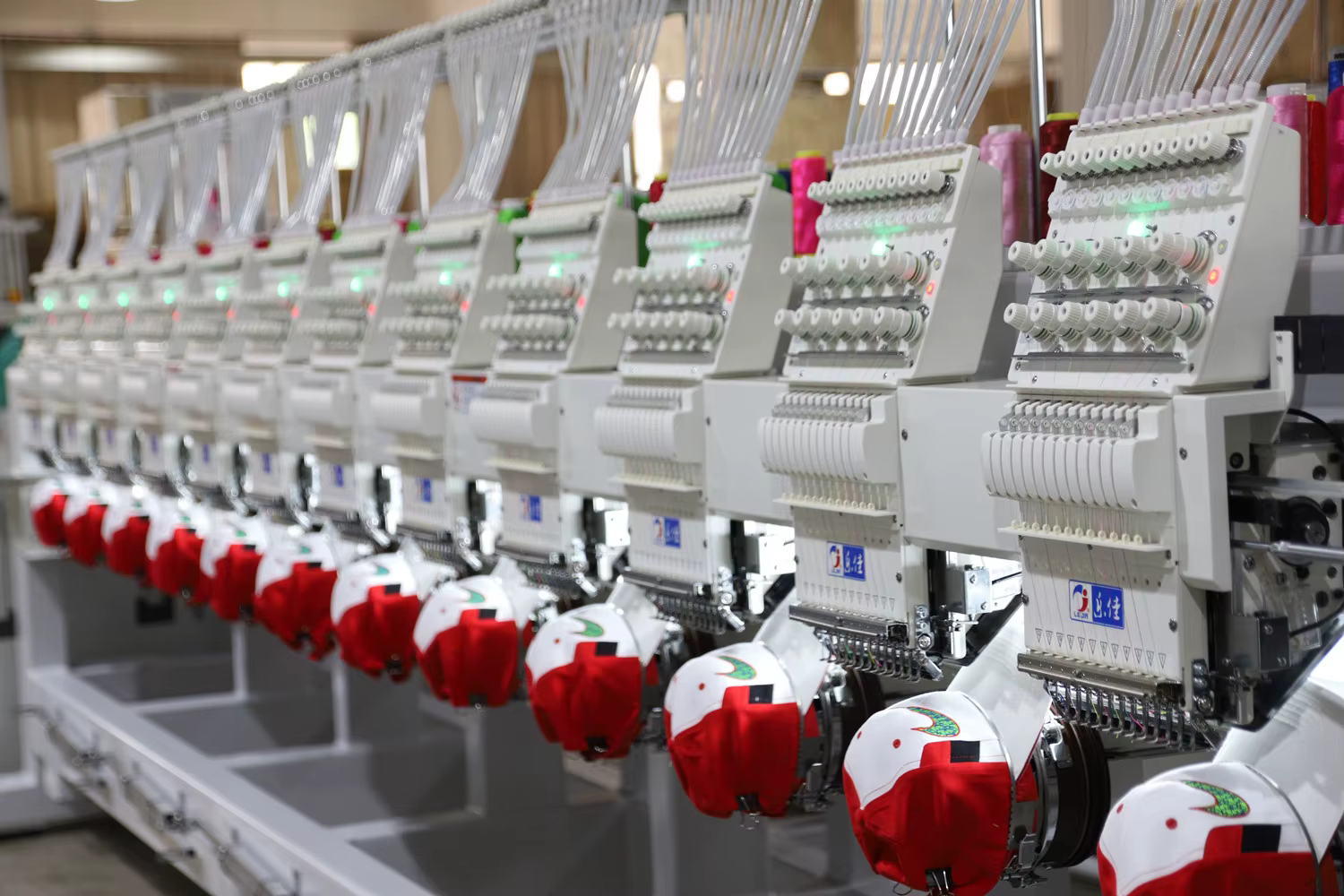 8 Head Embroidery Machine With Cheap — image 6