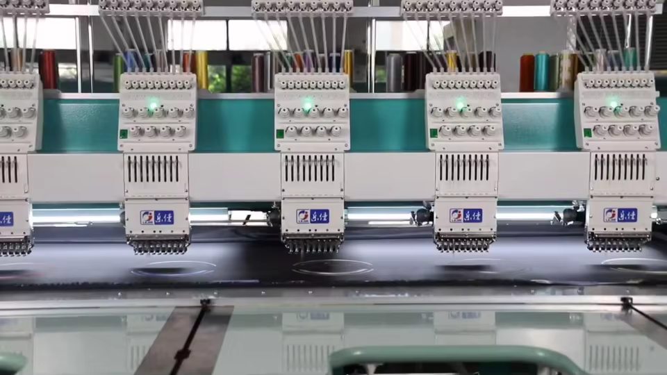 Innov Is V3 Embroidery Sewing Machine — image 2