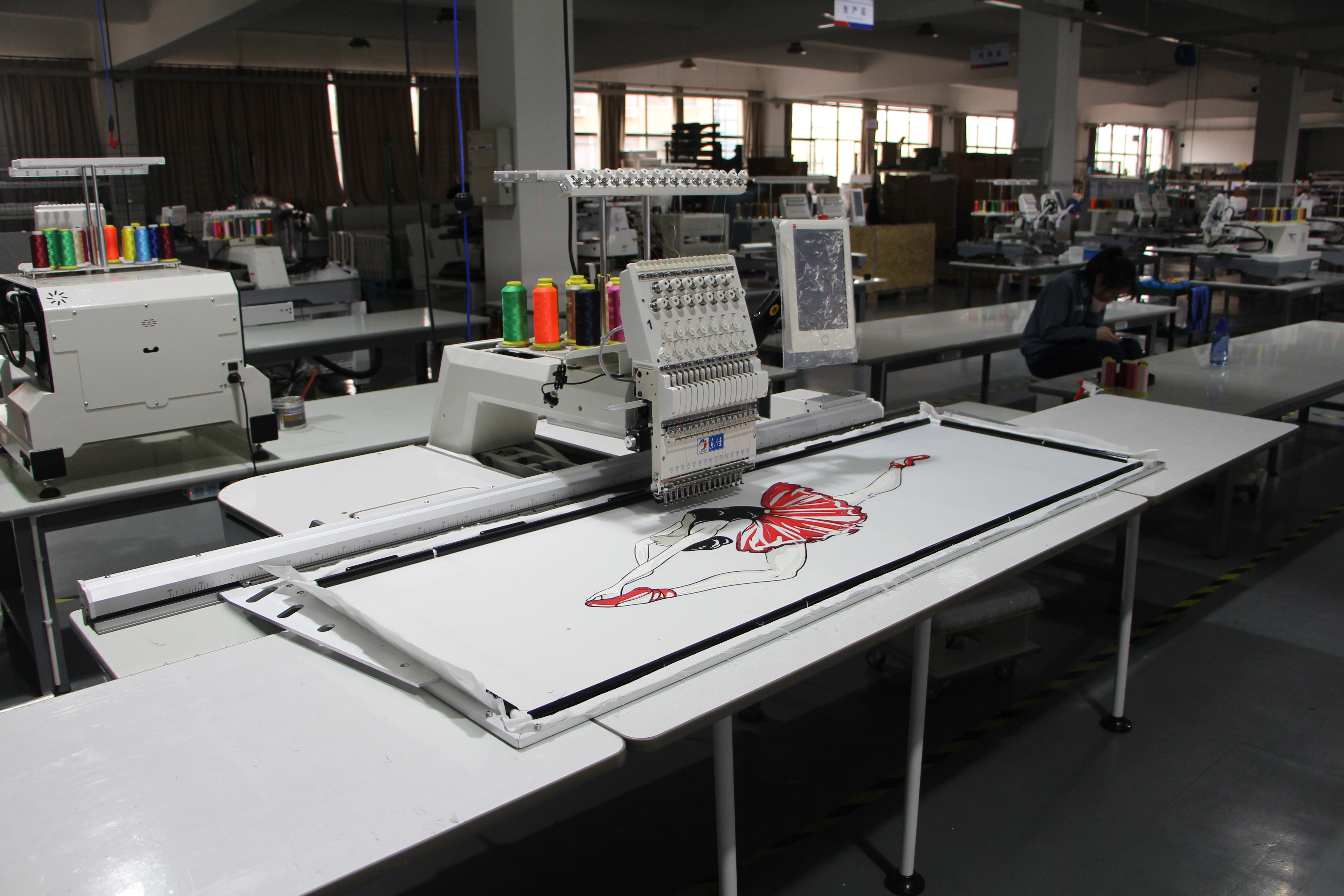 High Quality Commercial Computer Embroidery Machine — image 4