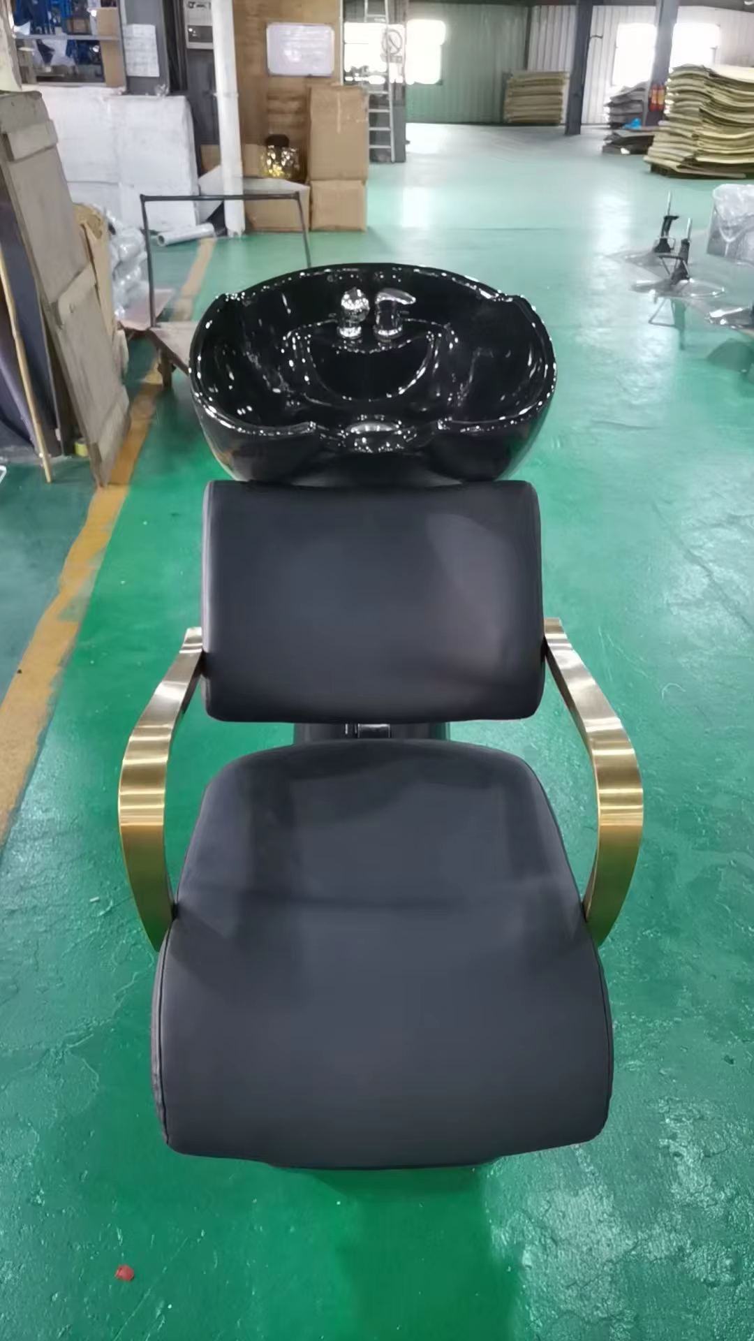 Professional Modern Design Leather Barber Chair — image 2