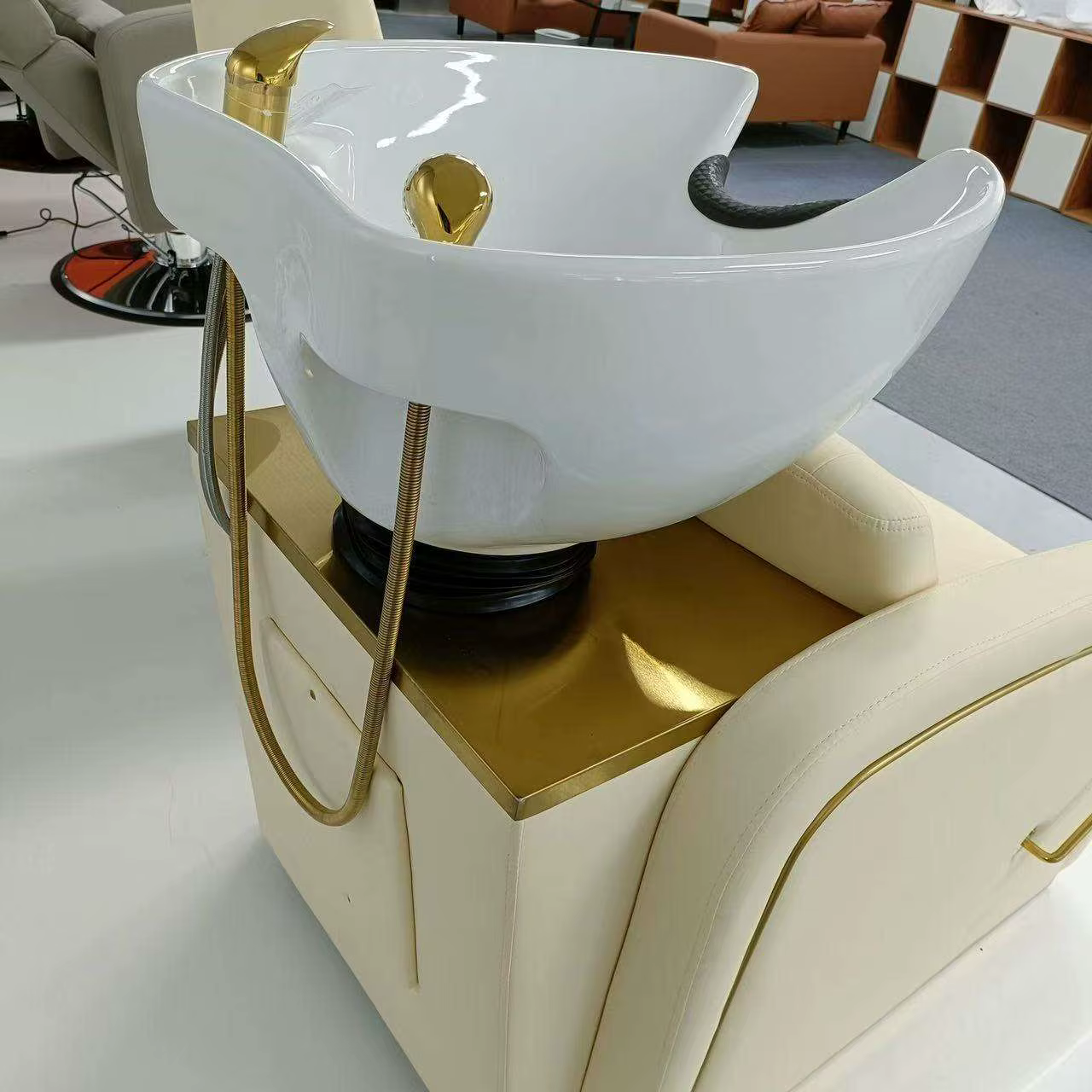 High Grade Modern Style Shampoo Chair — image 5