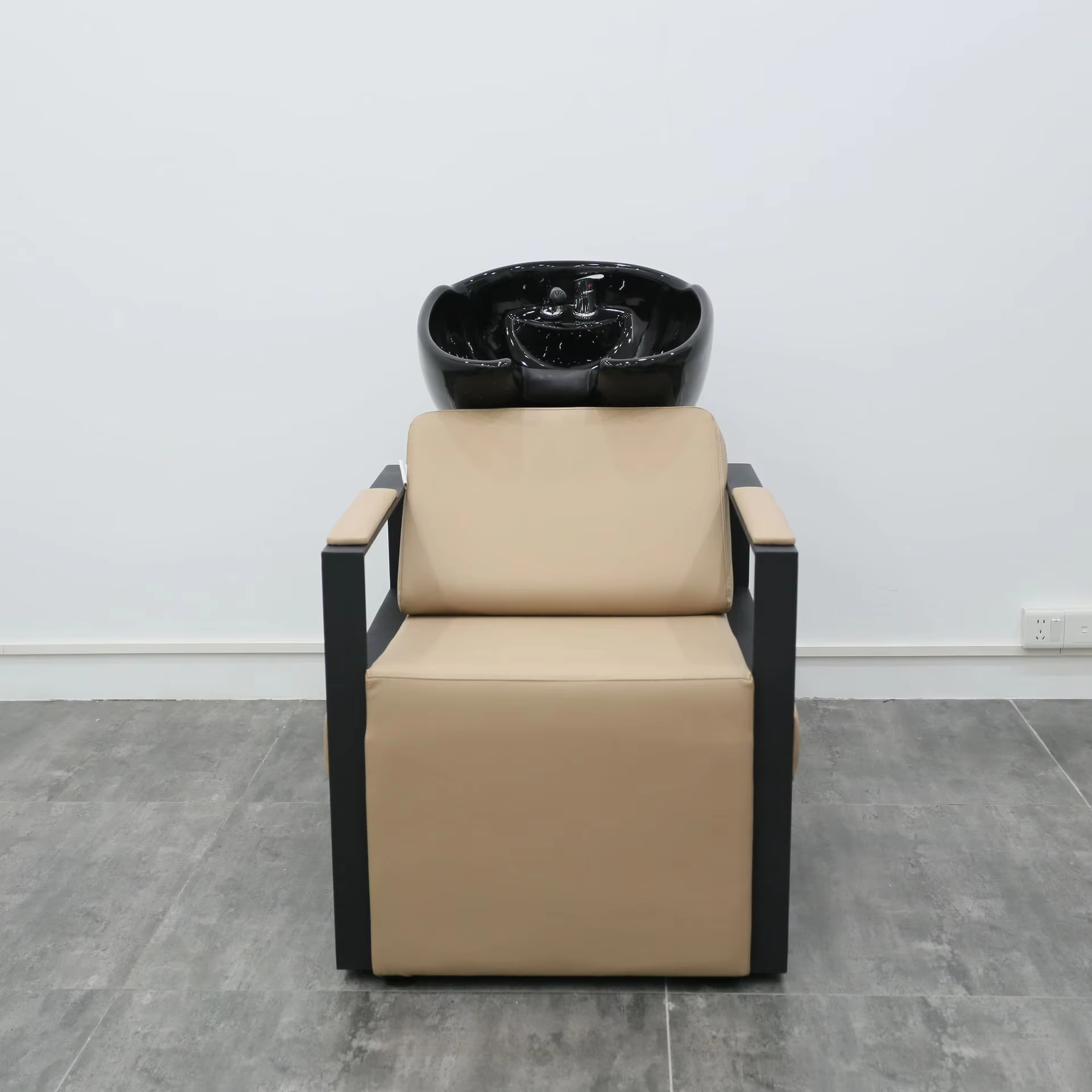 Modern Barber Shop Shampoo Chair — image 2