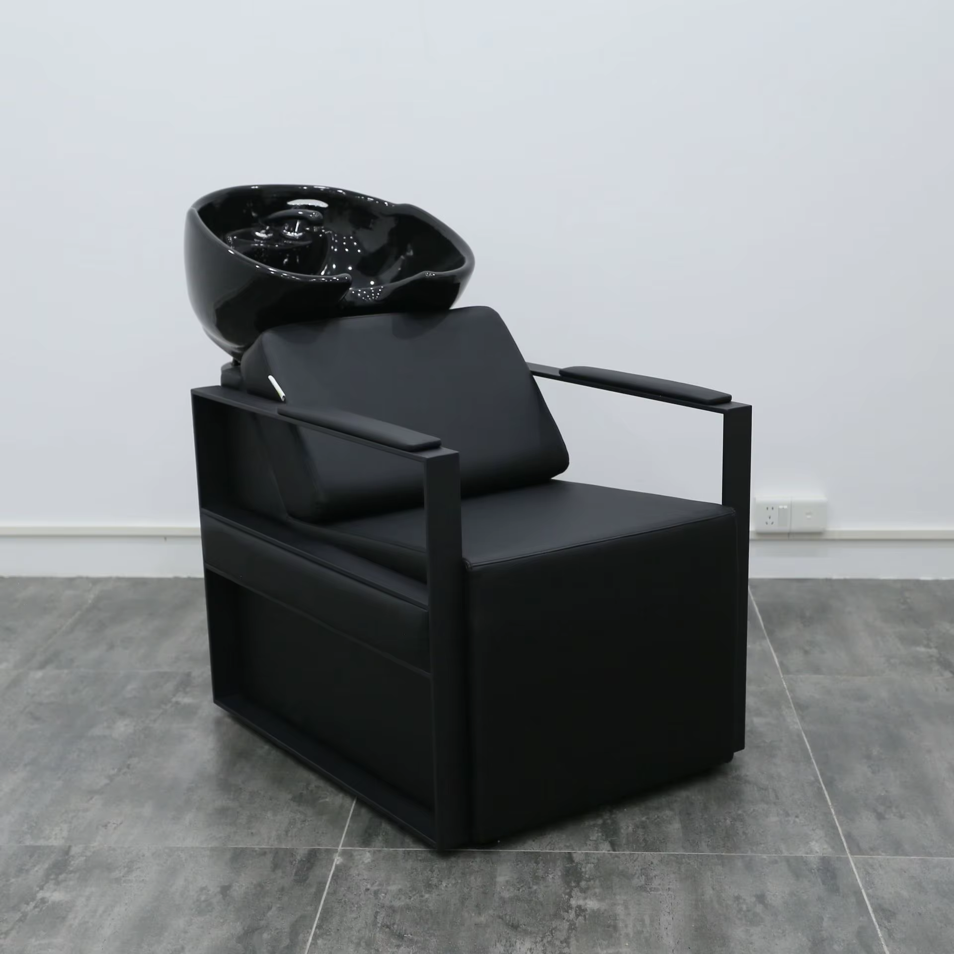 Modern Barber Shop Shampoo Chair — image 3