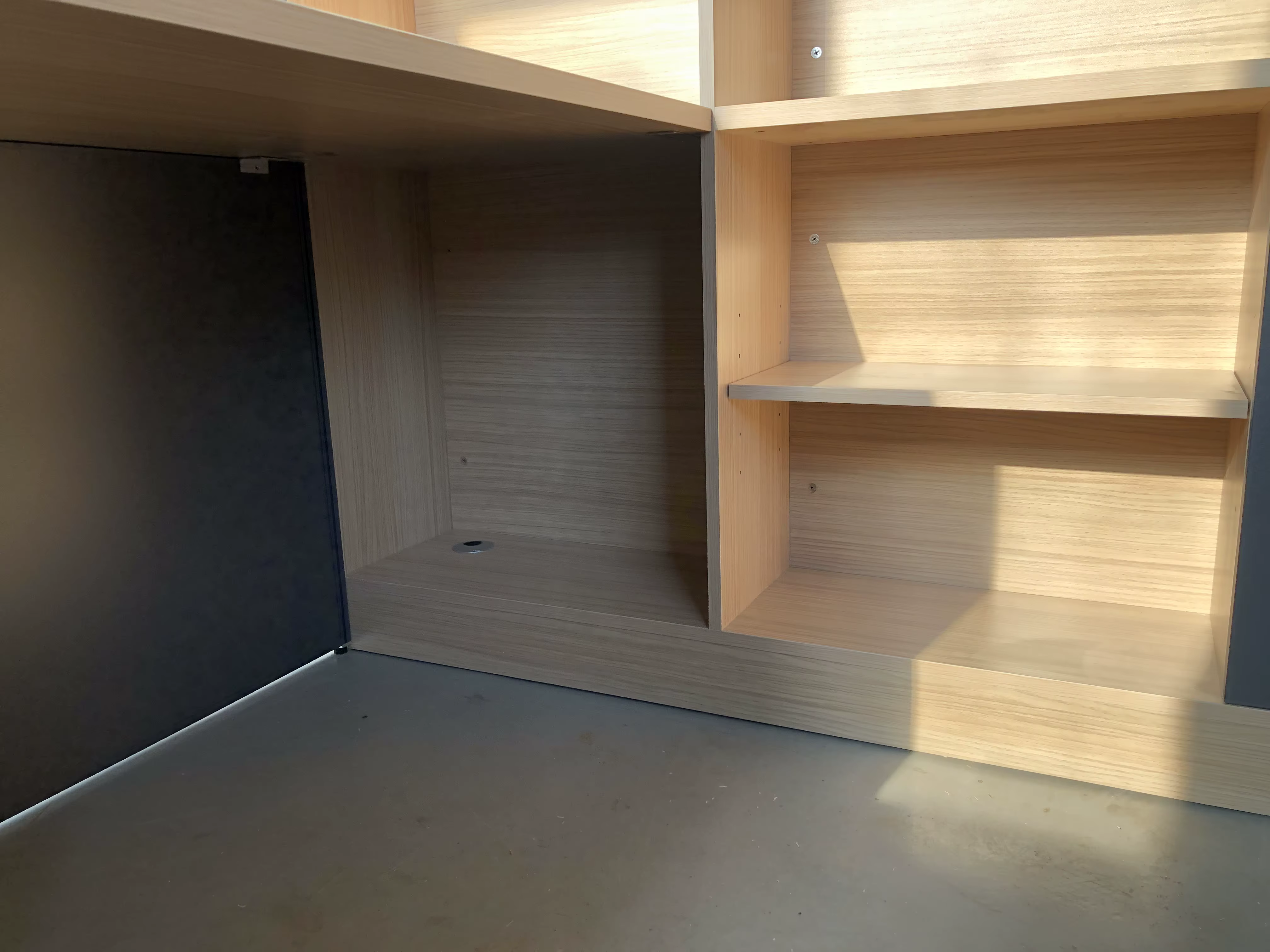 Modern Office Furniture L Shaped Workstations — image 5