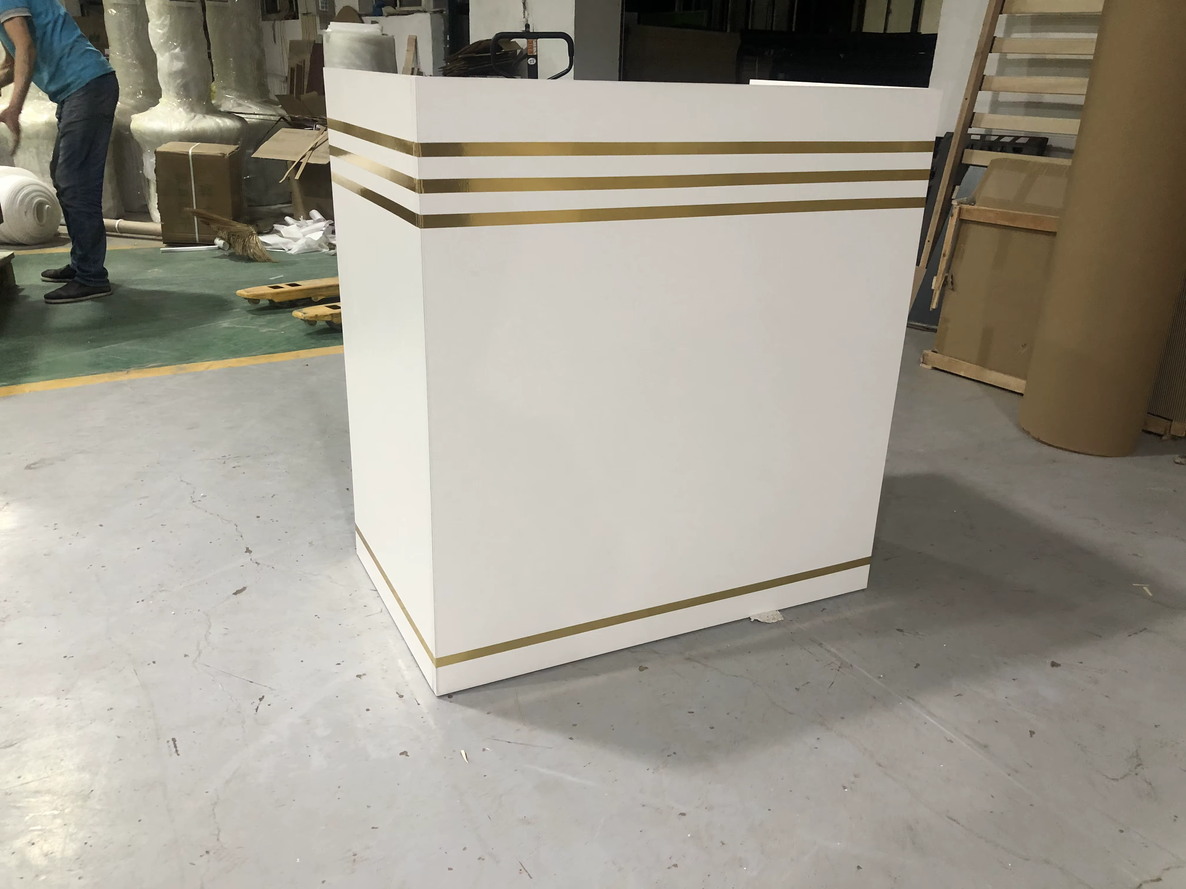 Modern Minimalist Office Reception Desk High — image 6