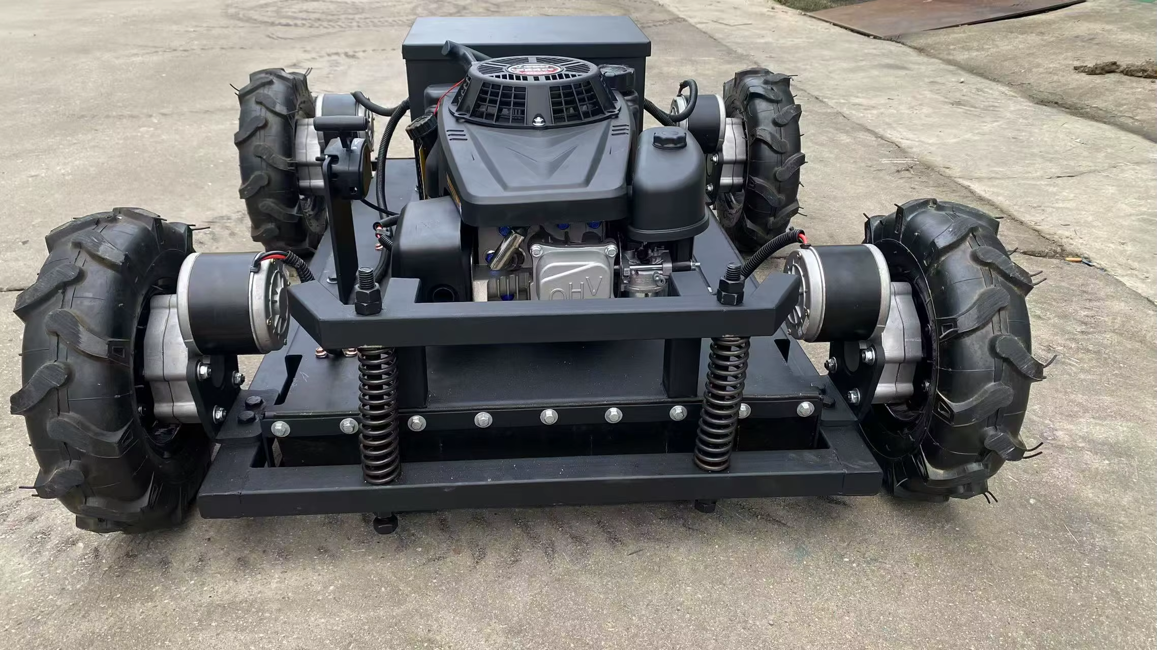 China Remote Control Grass Cutter Machine — image 6