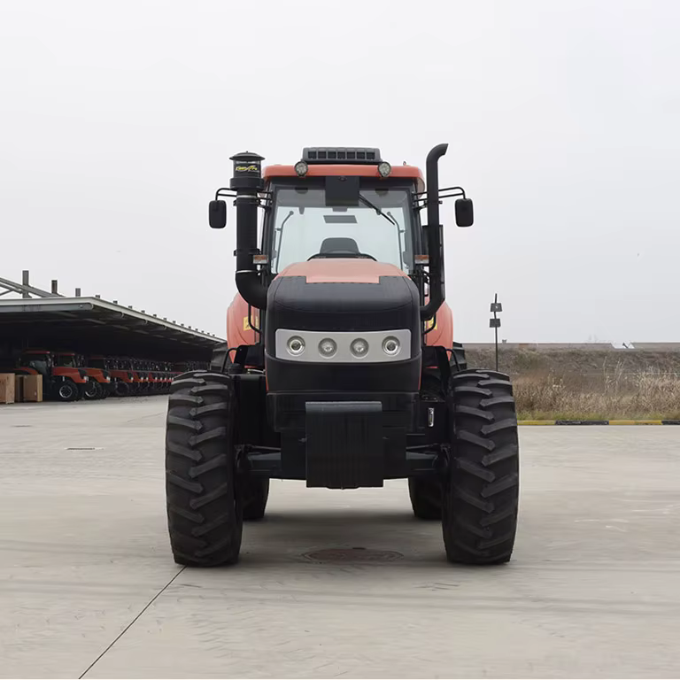 China Agriculture Tractor 220HP 4 4 — image 2