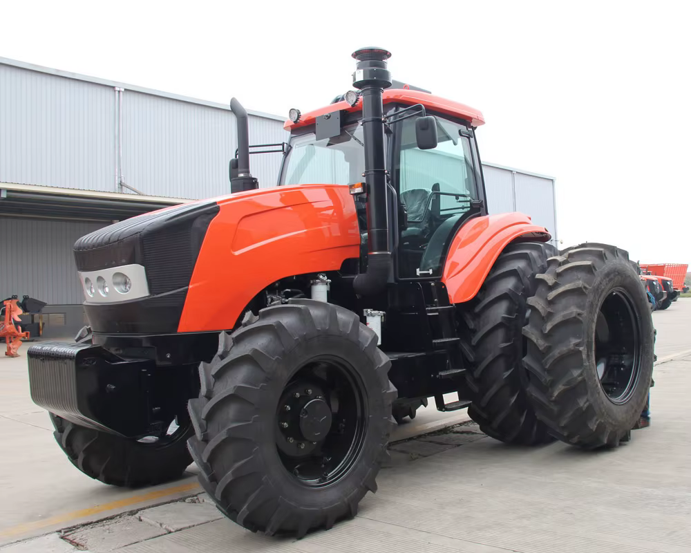 China Agriculture Tractor 220HP 4 4 — image 4