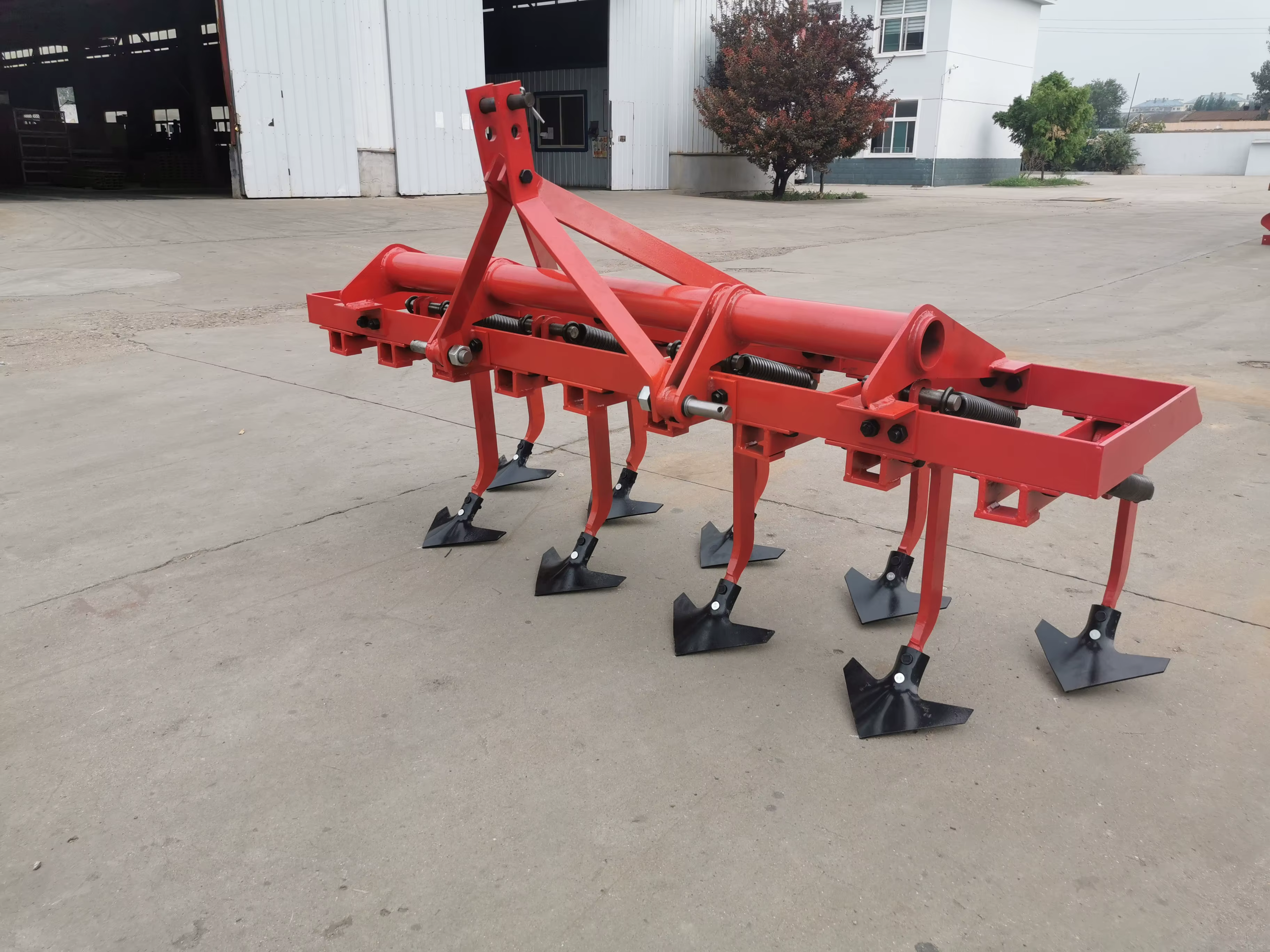 Three Point Suspension Cultivator Spring Tooth — image 3