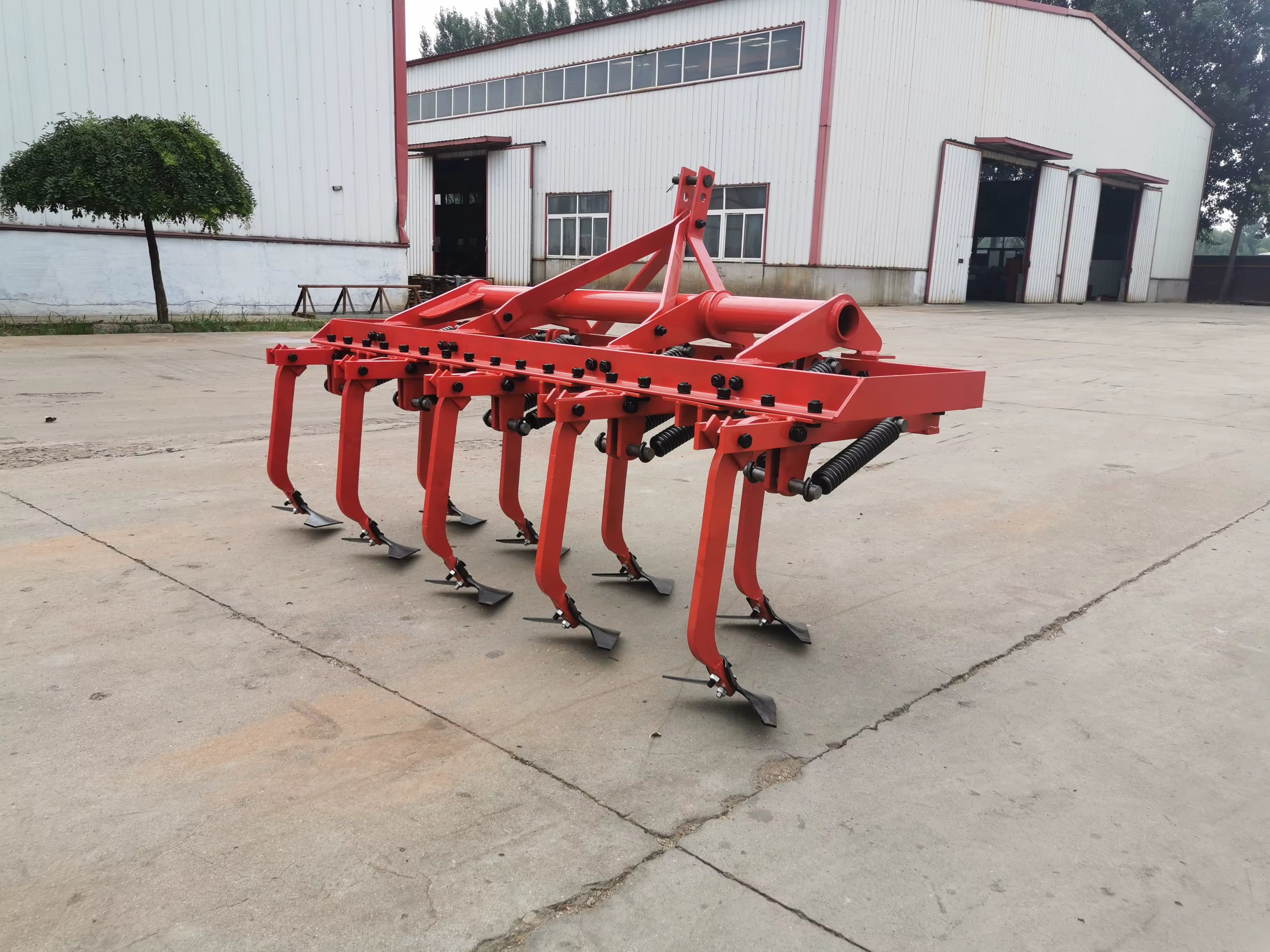 Three Point Suspension Cultivator Spring Tooth — image 5