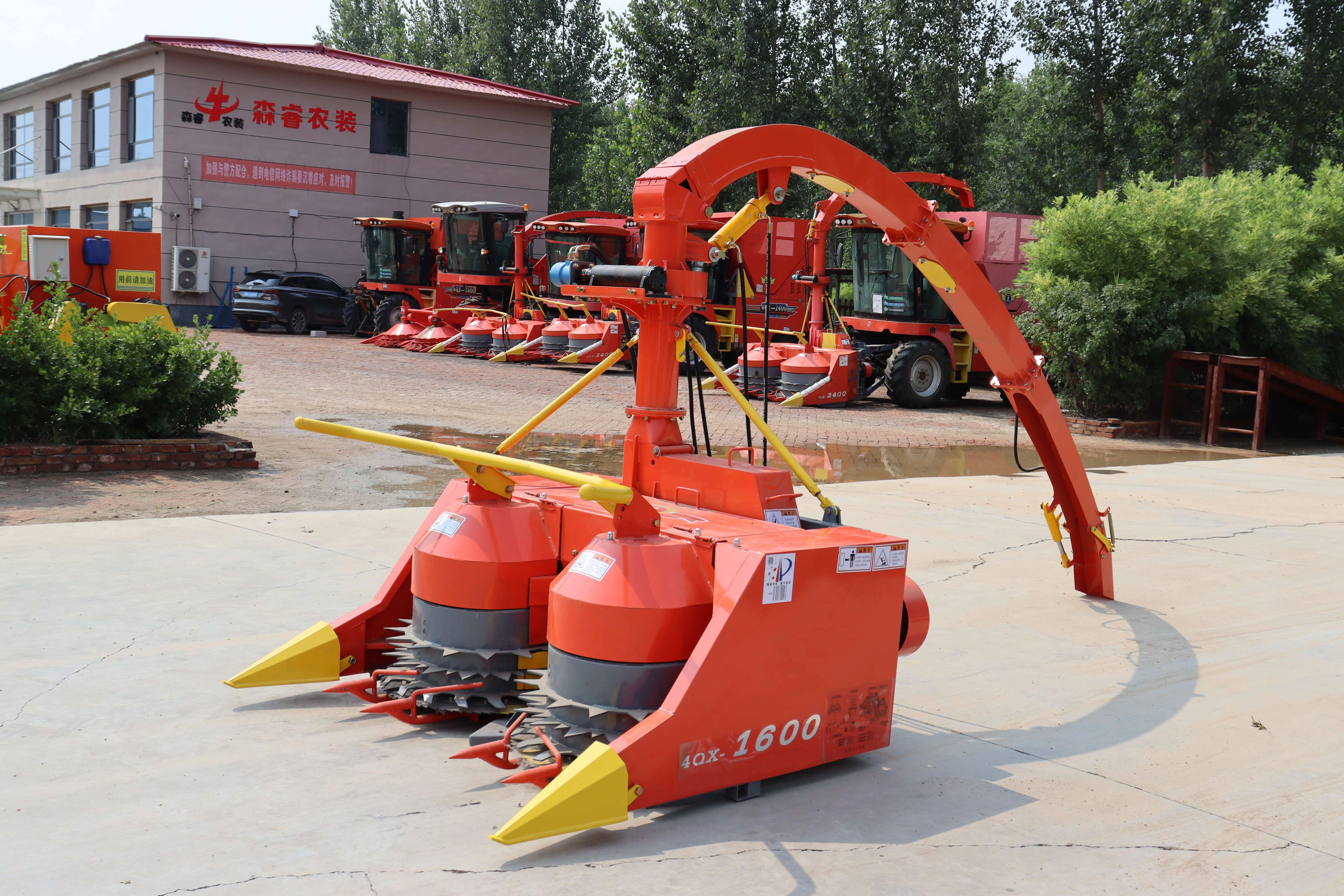 Double Rows Agricultural Green Forage Harvester — image 2
