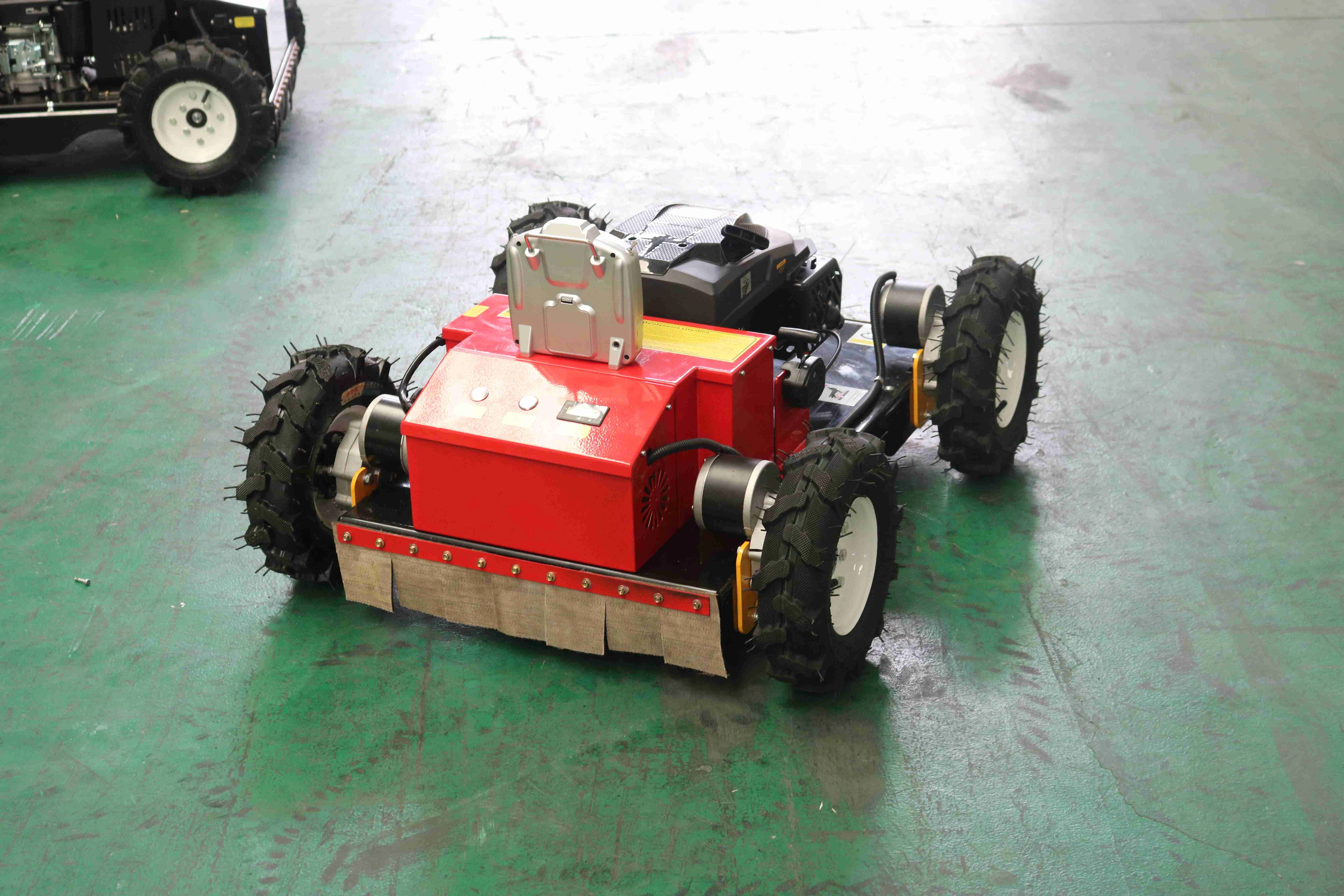 Remote Control Lawn Mowers Grass Cutter — image 3