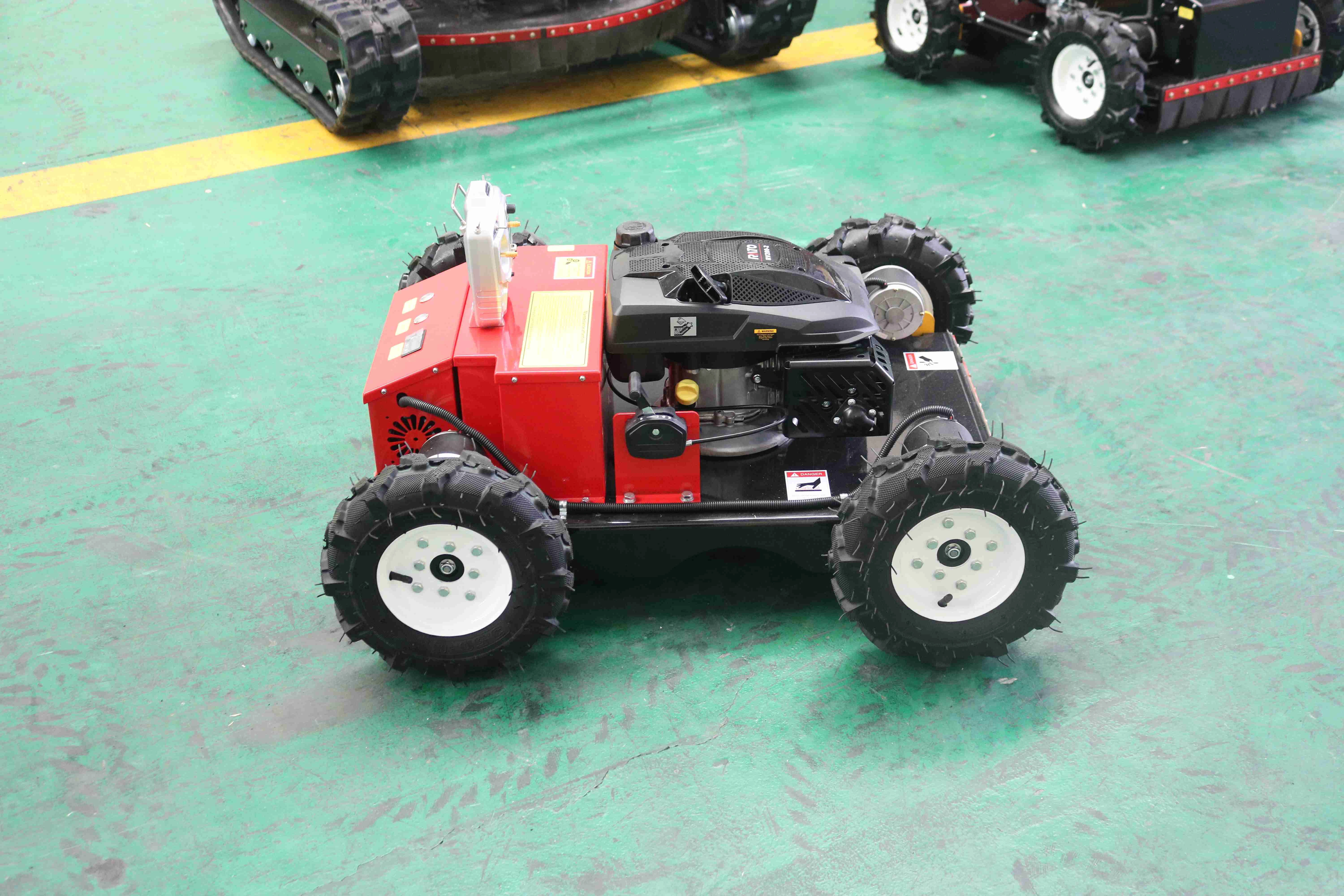 Remote Control Lawn Mowers Grass Cutter — image 4