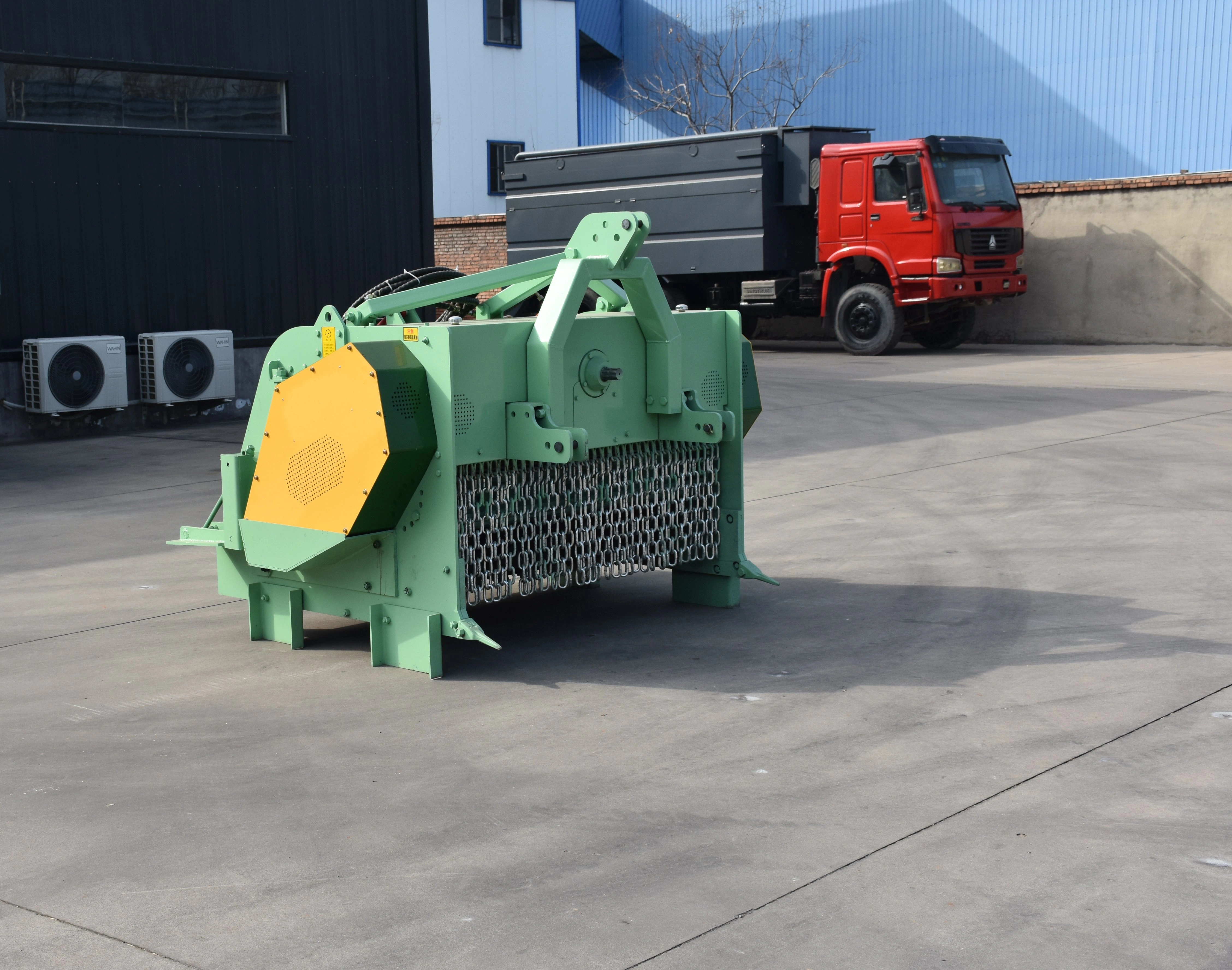 Efficient Tractor Type Farm Stone Crusher — image 5