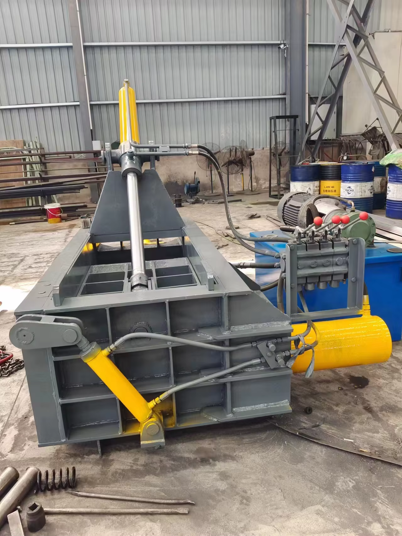 VANER V B1350 Scrap Metal Bailer — image 4