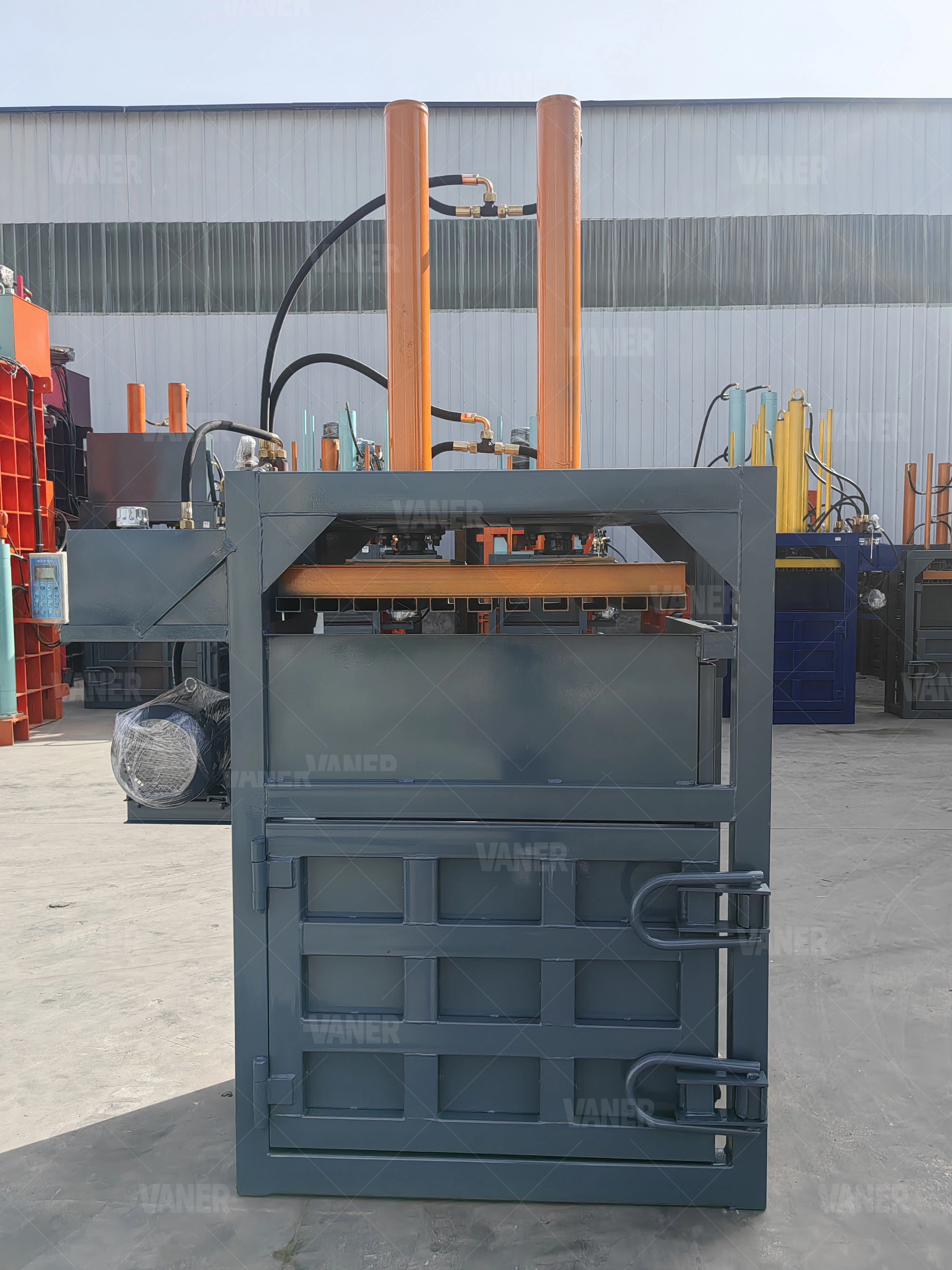 Hydraulic Cardboard Carton Compress Baler Machine — image 5