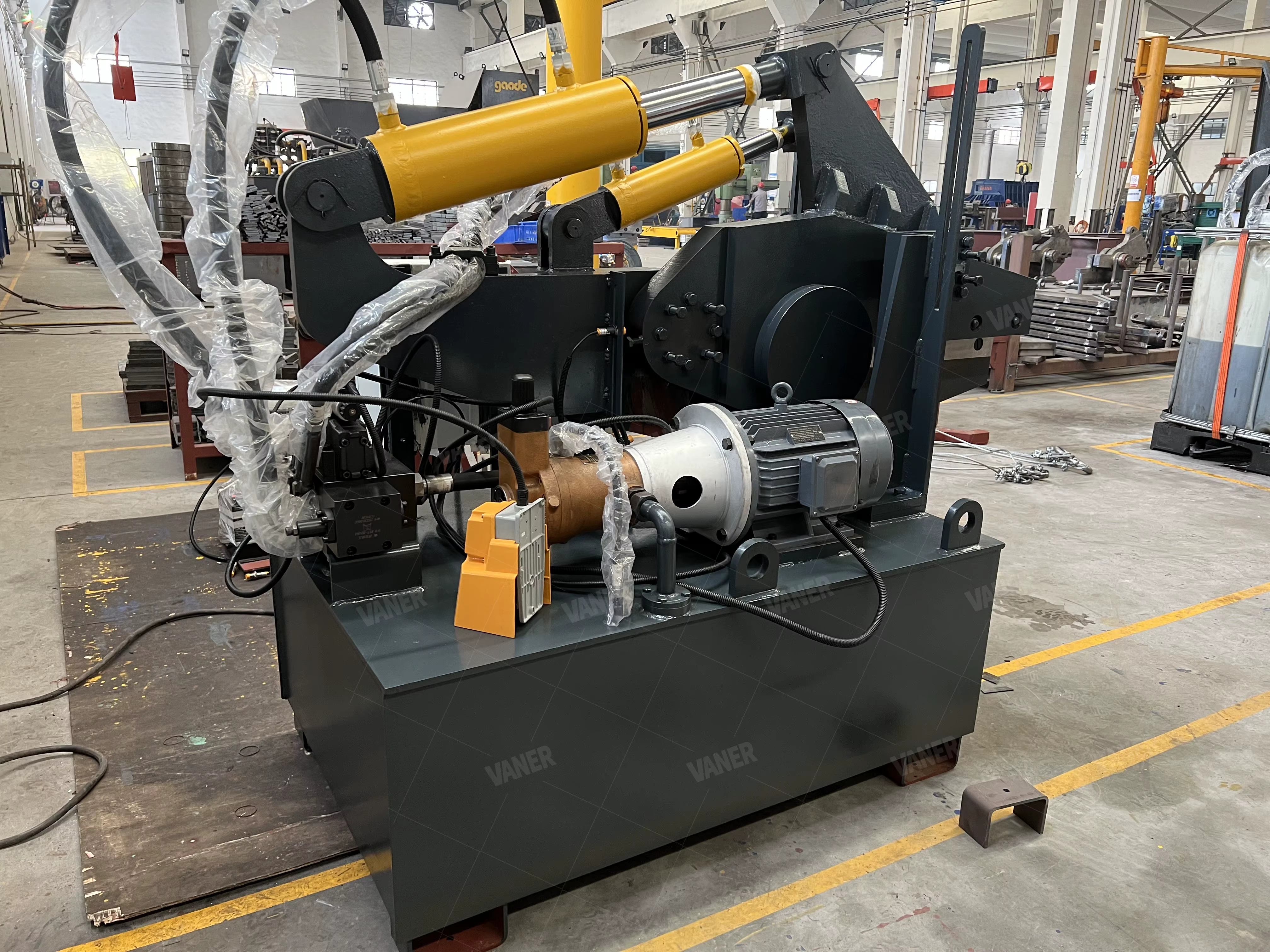 Hydraulic Cutting Machine Crocodile Shears Cutting — image 3