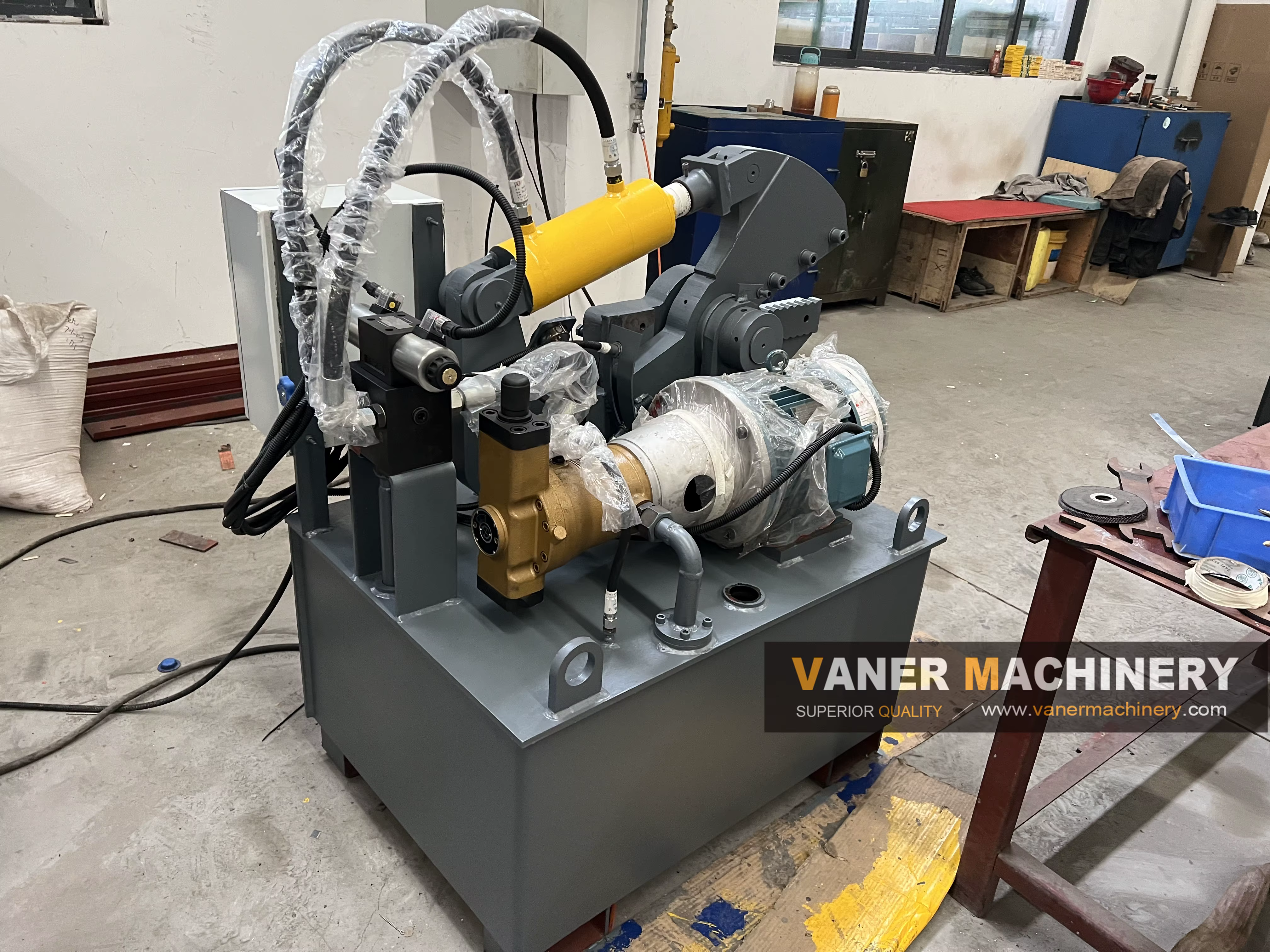 Cheap Price Hydraulic Metal Cutting Machine — image 2