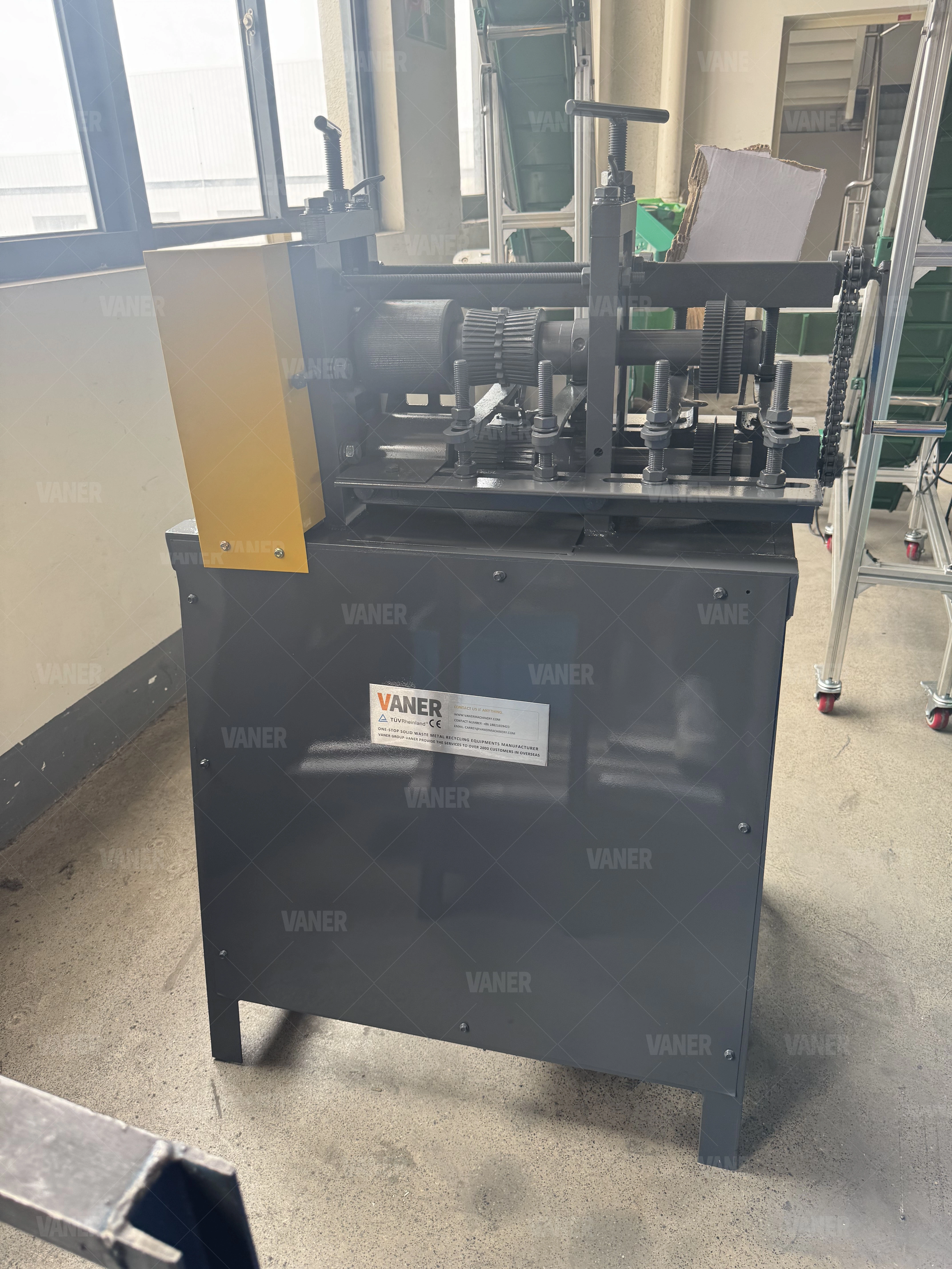 VANER V 918 B Wire Stripping — image 5